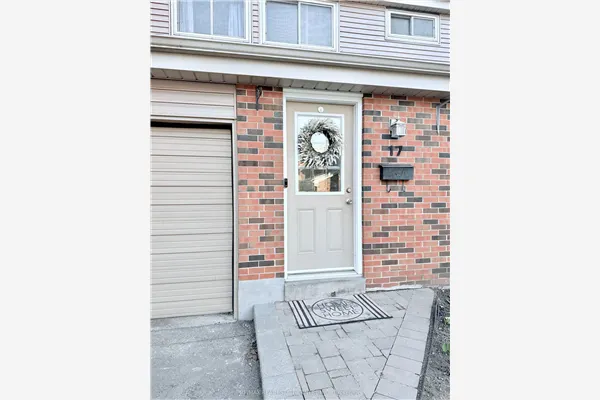 2755 Windwood Drive #17