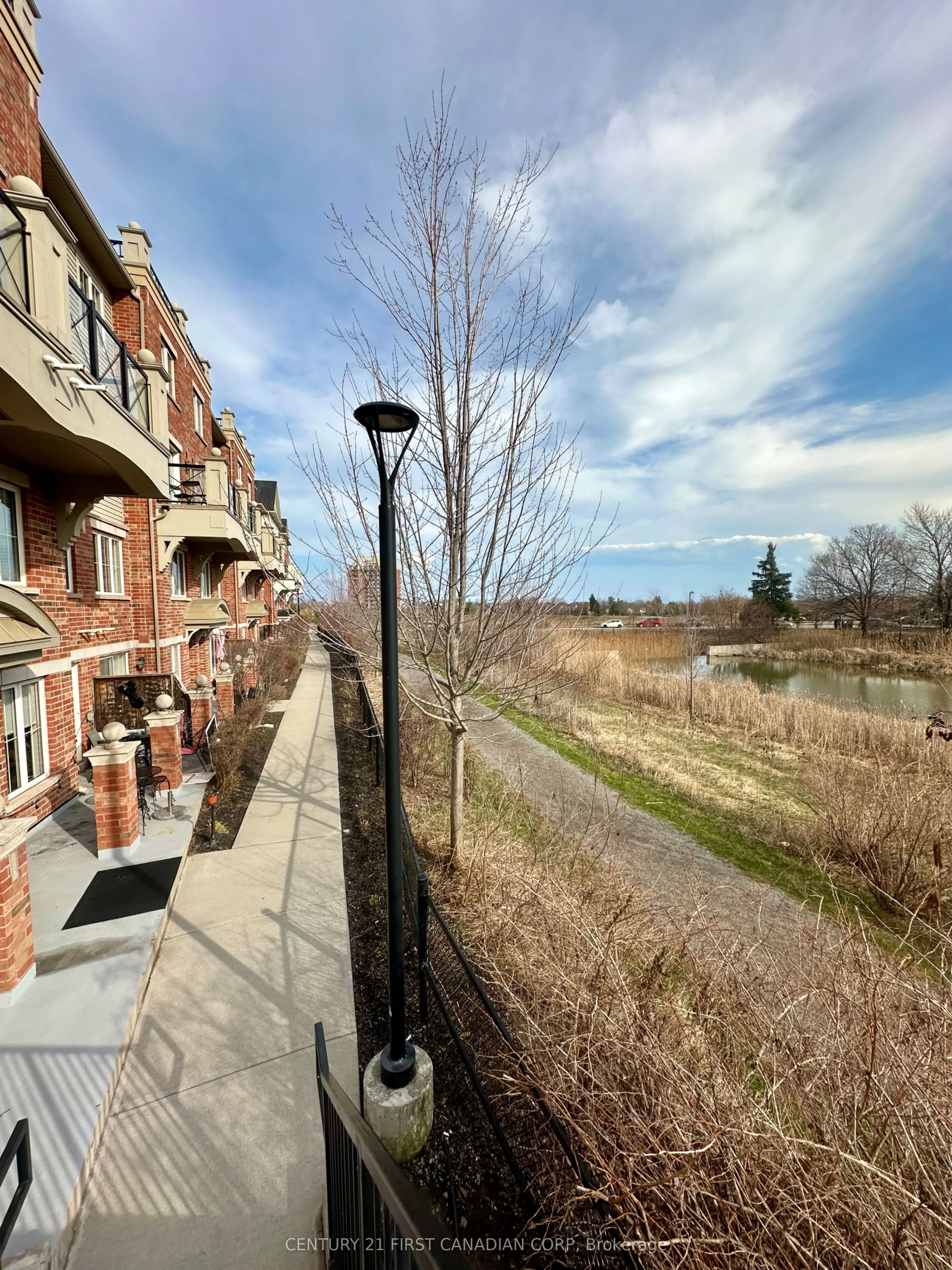 35 Hays Boulevard #2