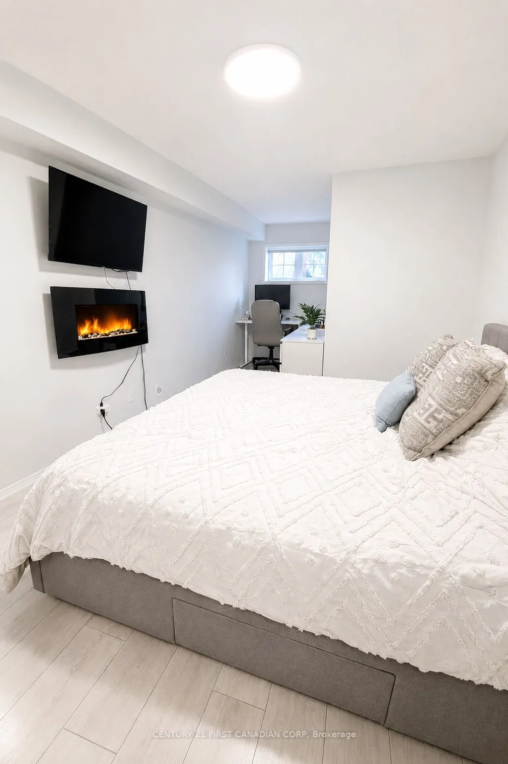 35 Hays Boulevard #2