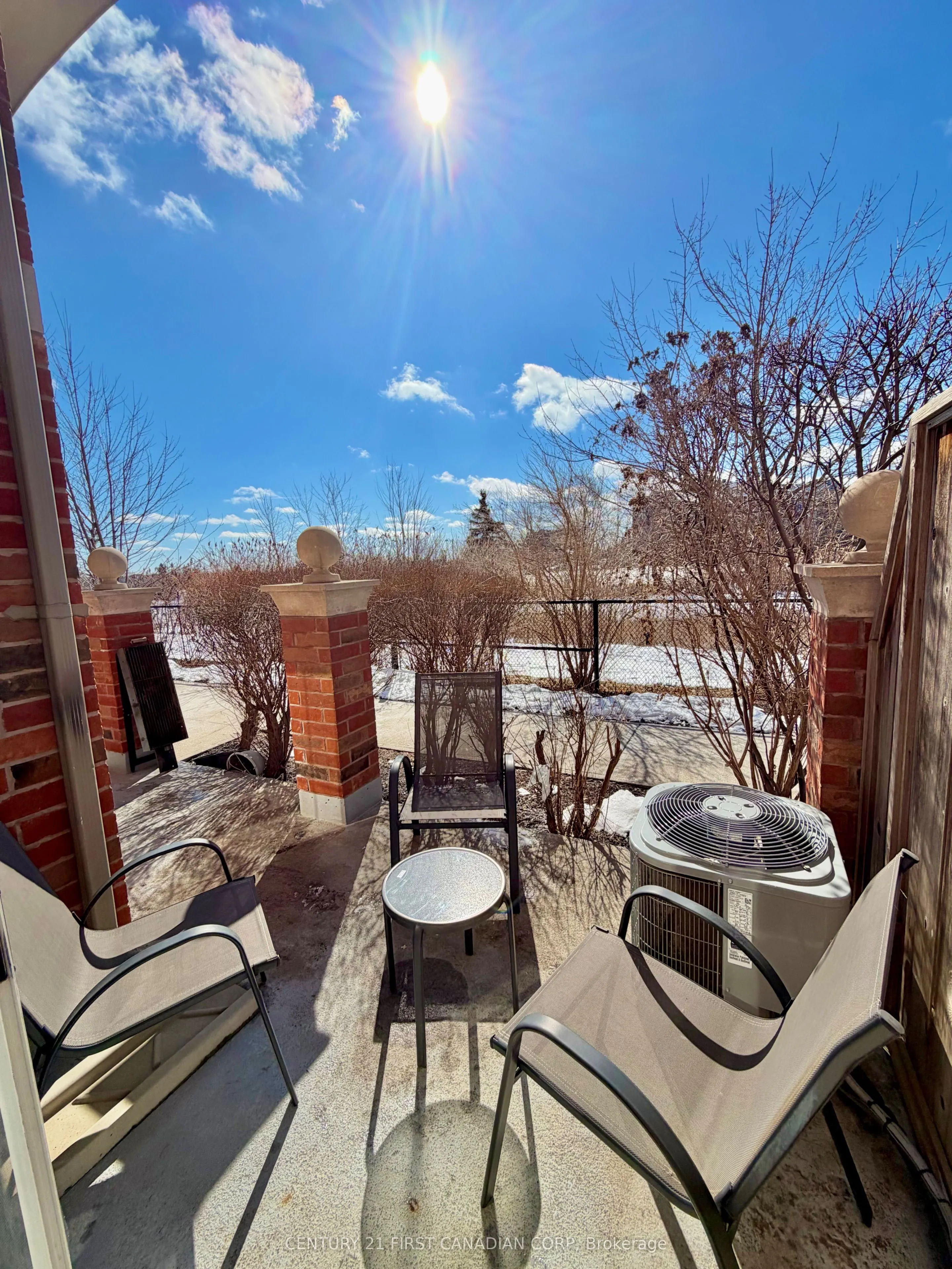 35 Hays Boulevard #2