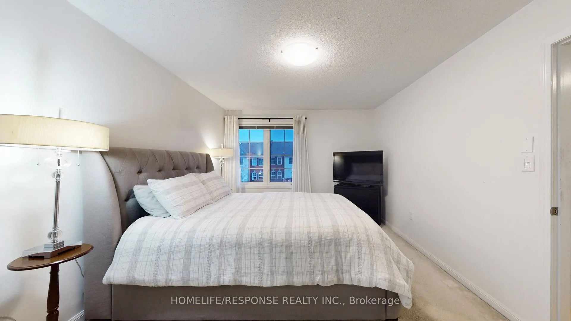 931 Deverell Place