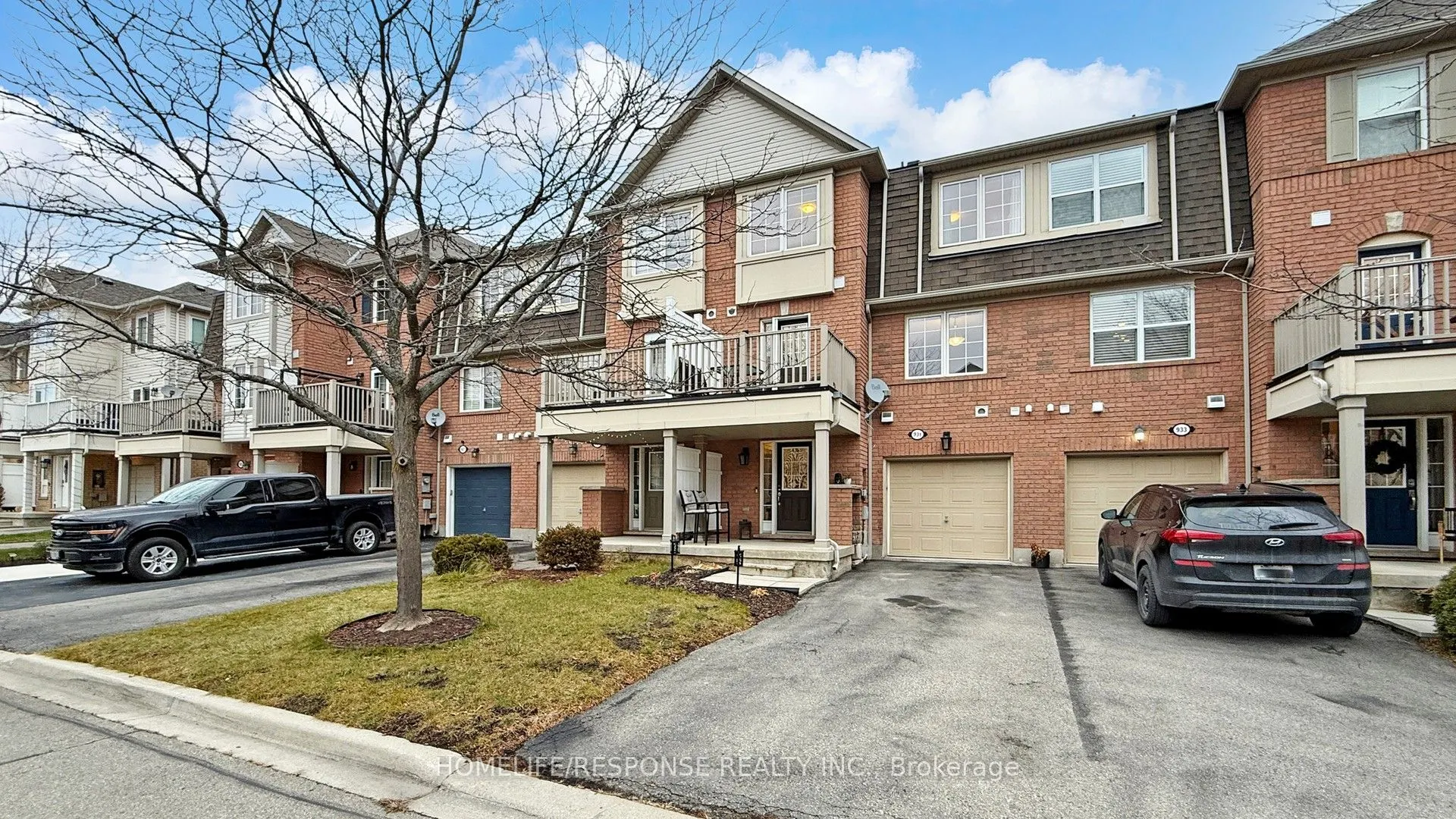 931 Deverell Place
