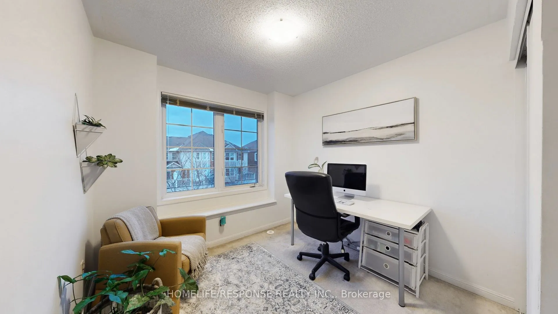 931 Deverell Place