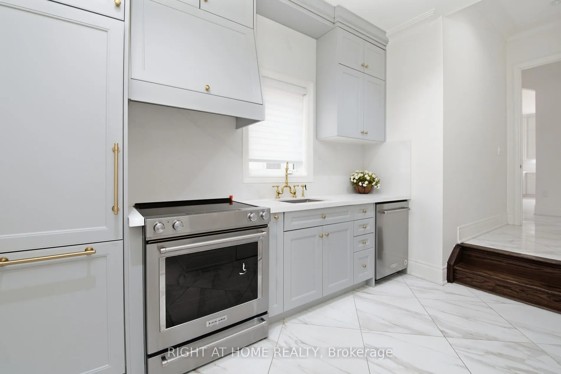 55 Burlwood Road