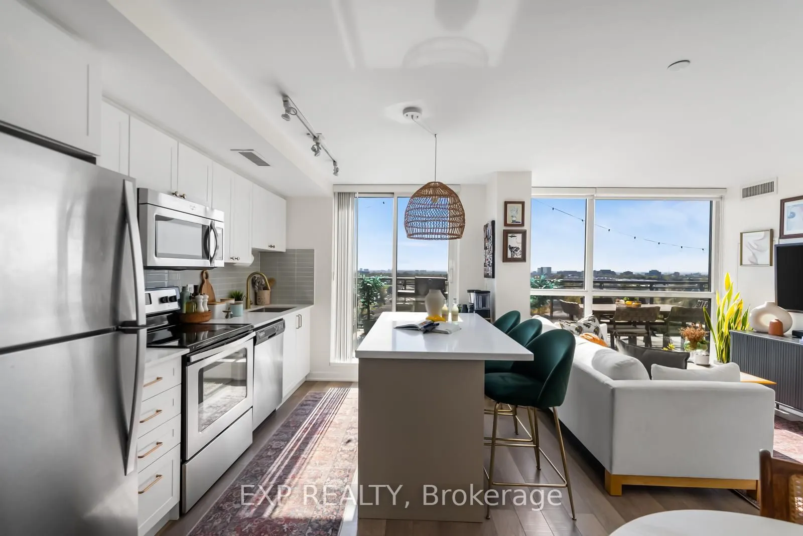 16 Mcadam Avenue #705
