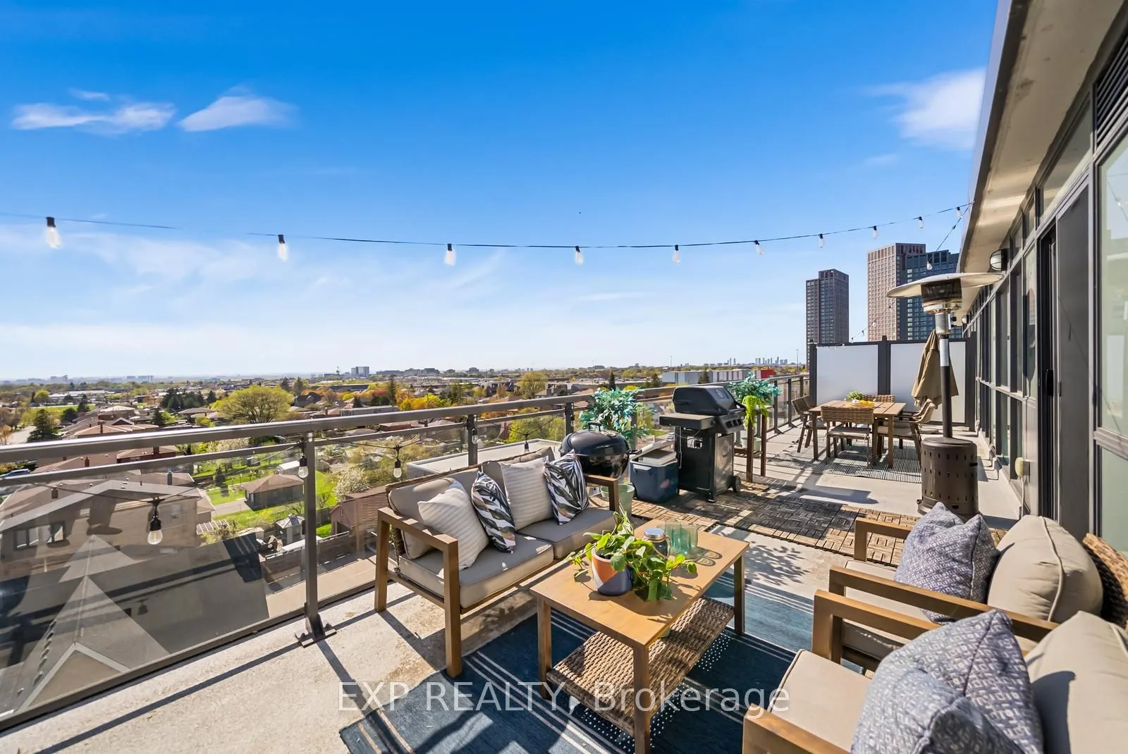 16 Mcadam Avenue #705