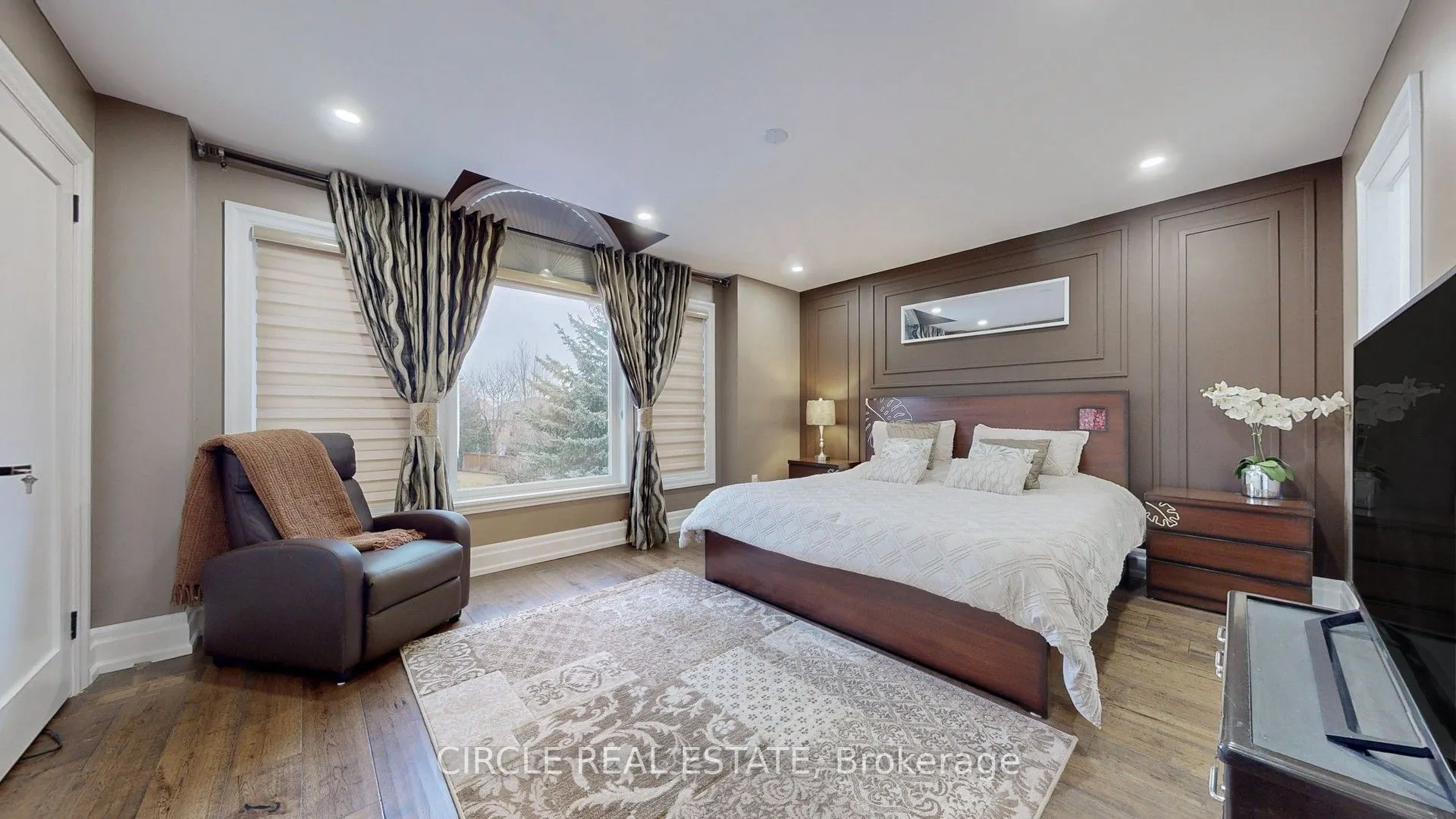 5351 Forest Ridge Drive