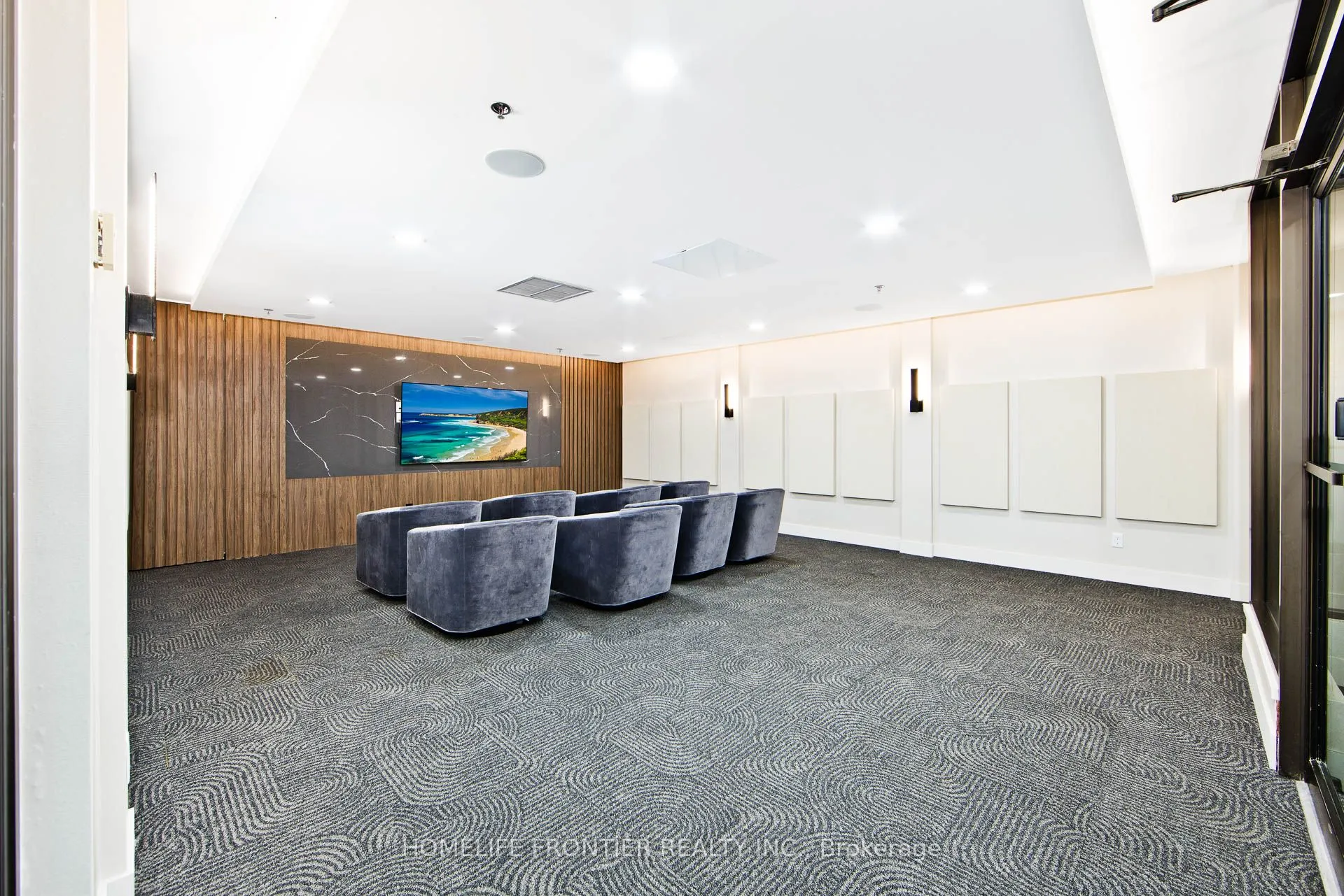 22 Southport Street #440