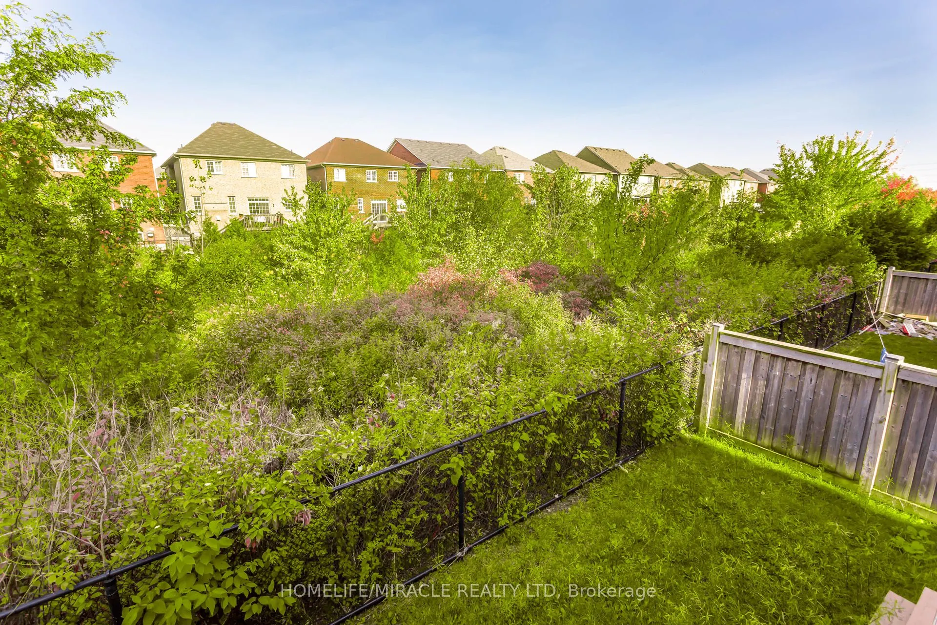 452 Nairn Circle