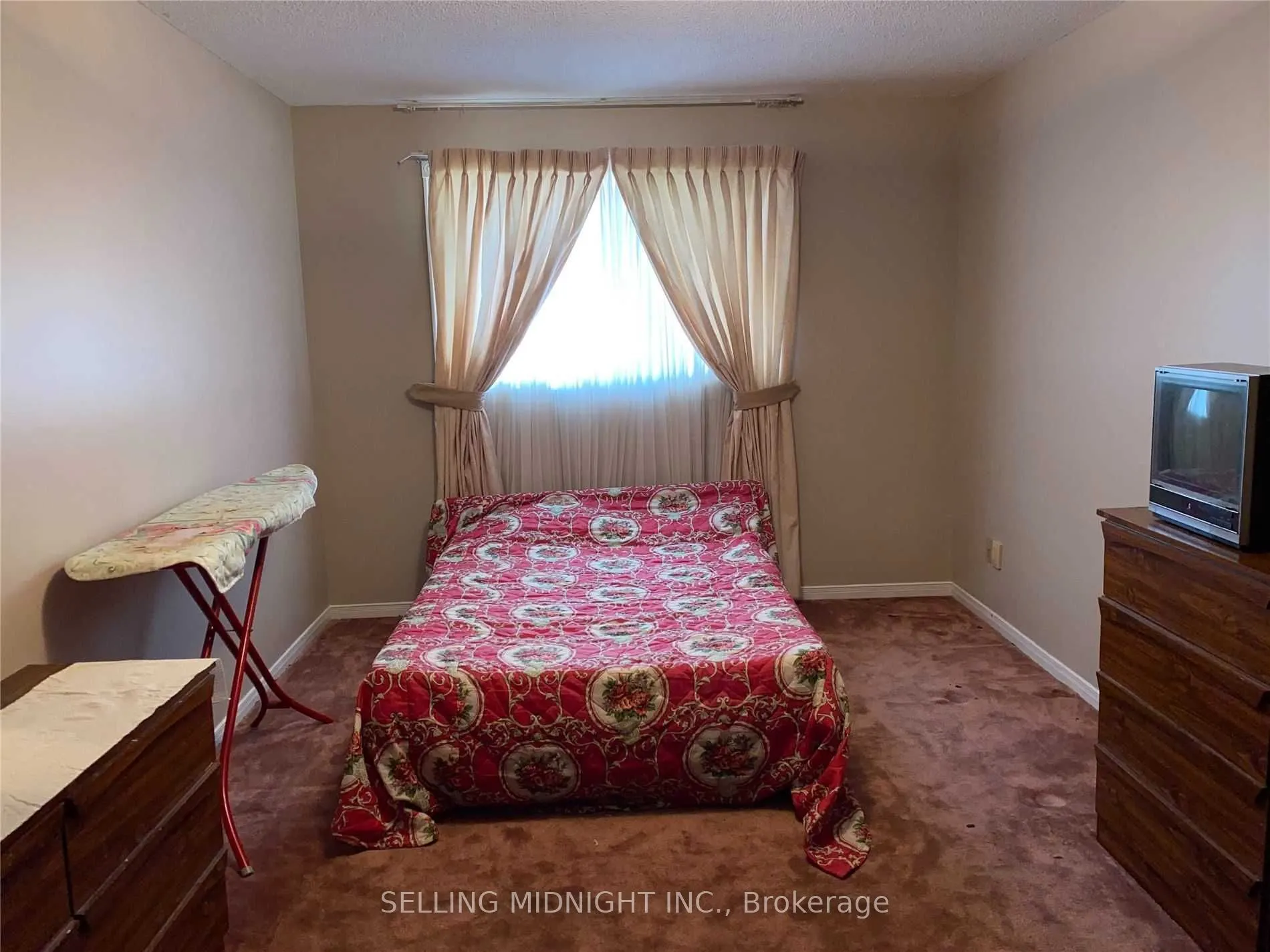 441 Rutherford Road N #Room