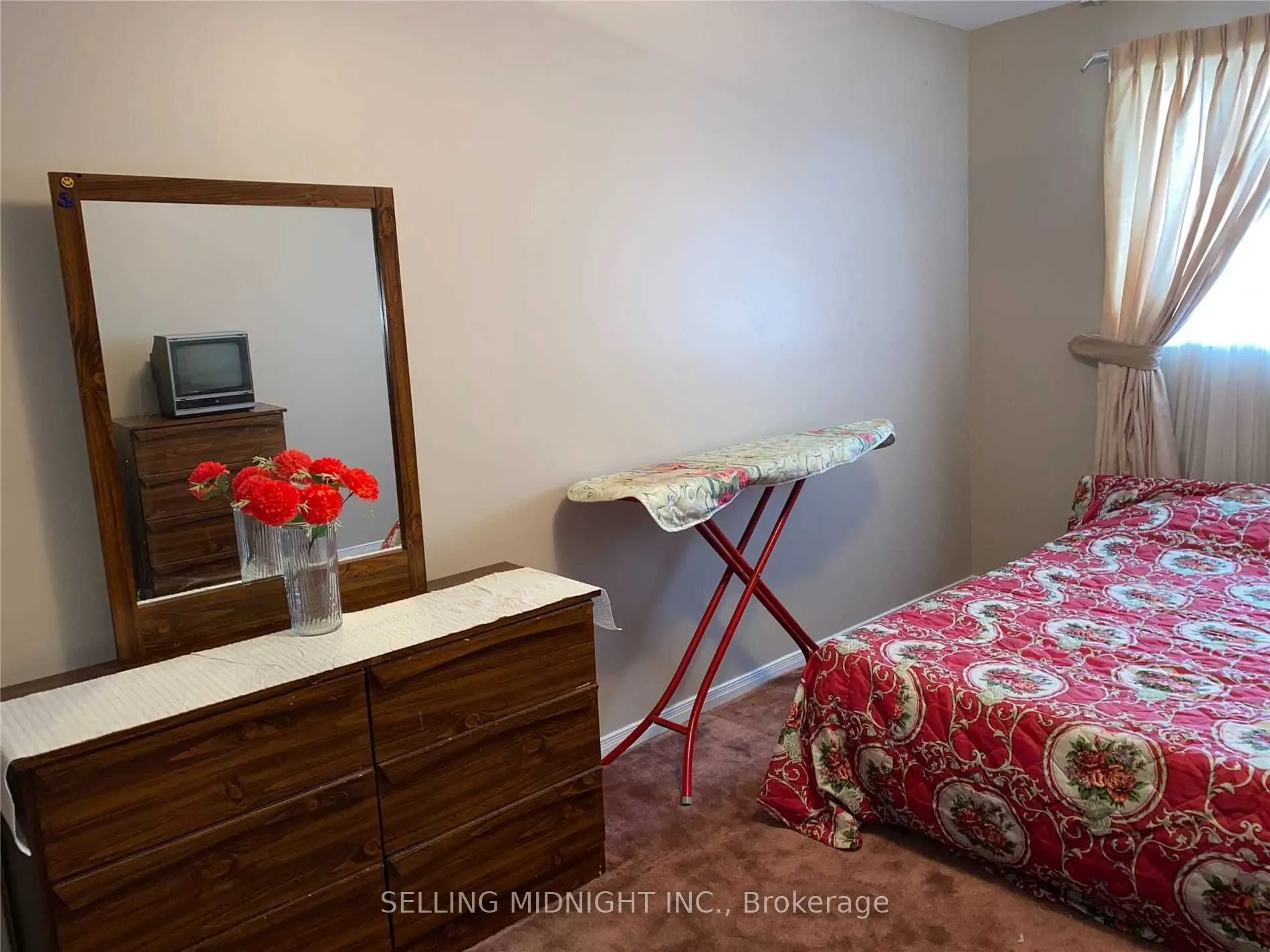 441 Rutherford Road N #Room