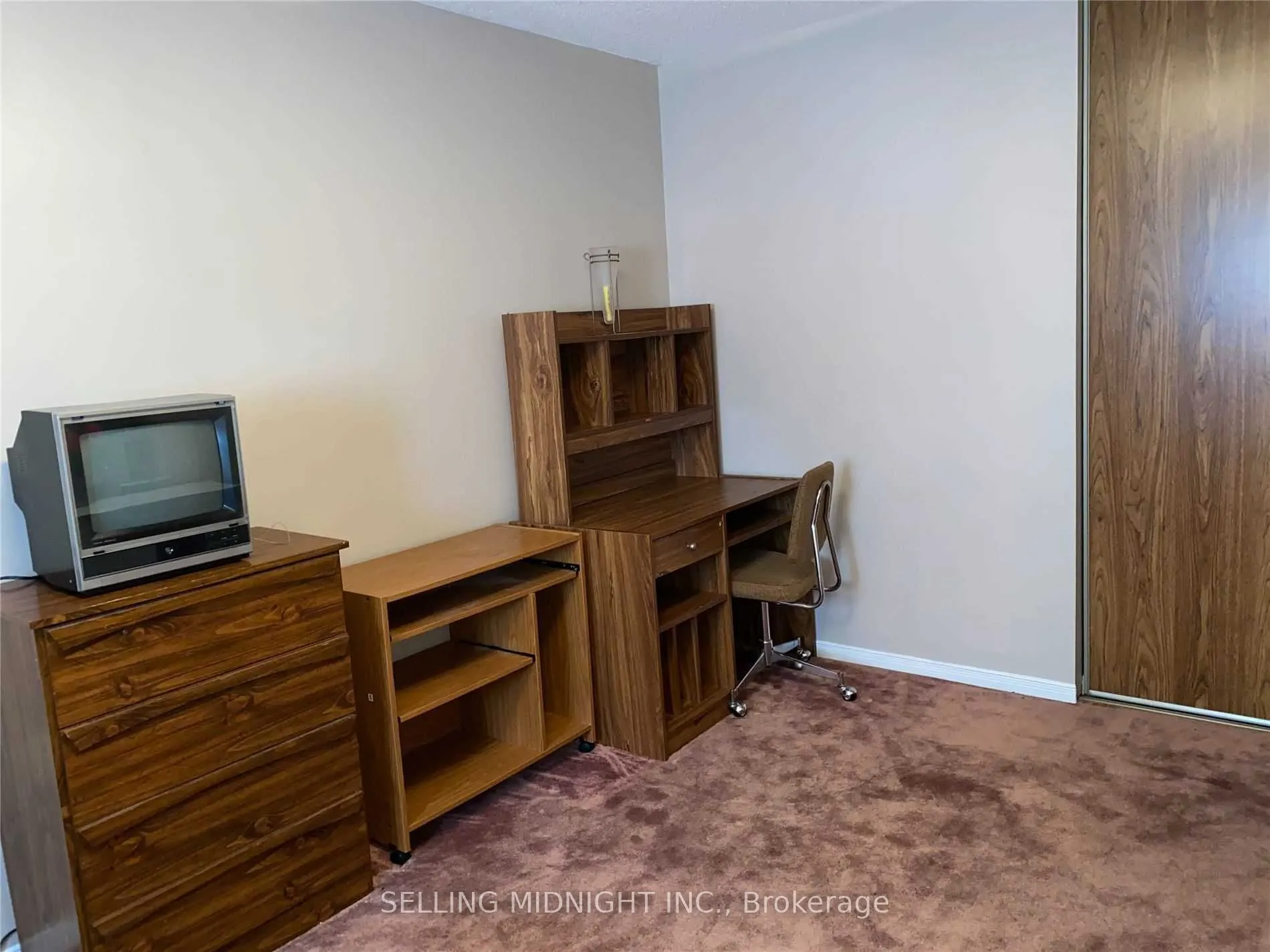 441 Rutherford Road N #Room