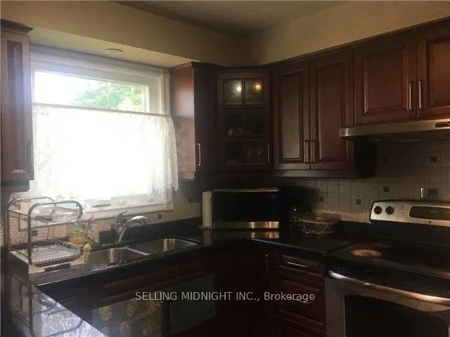 441 Rutherford Road N #Room