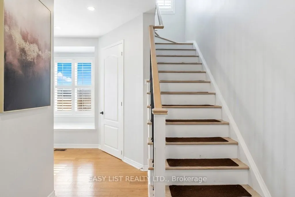 868 Paupst Place