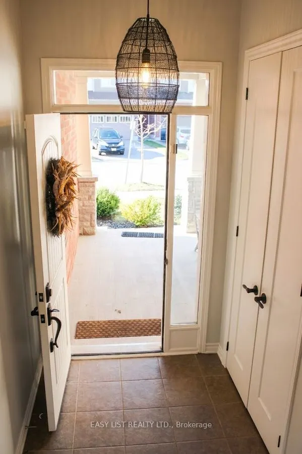 868 Paupst Place
