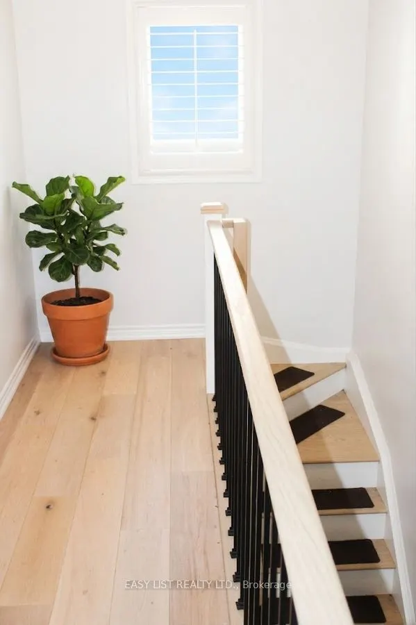 868 Paupst Place
