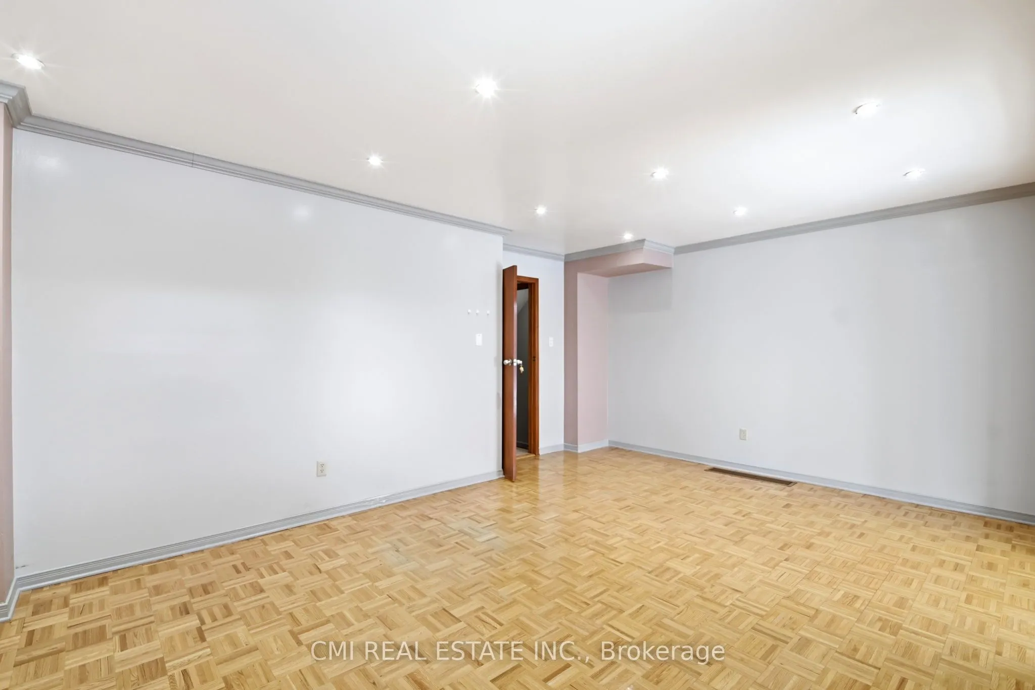 3 Forest Point Drive