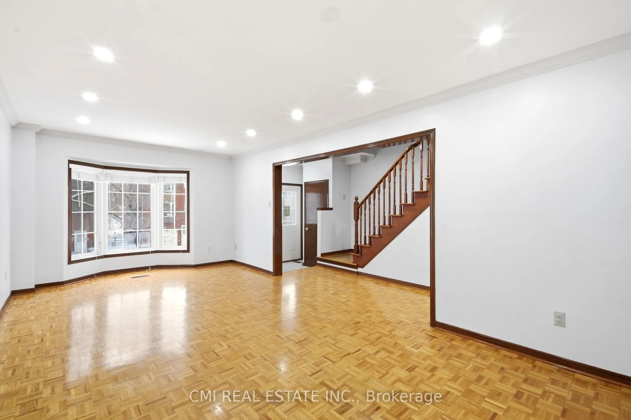 3 Forest Point Drive