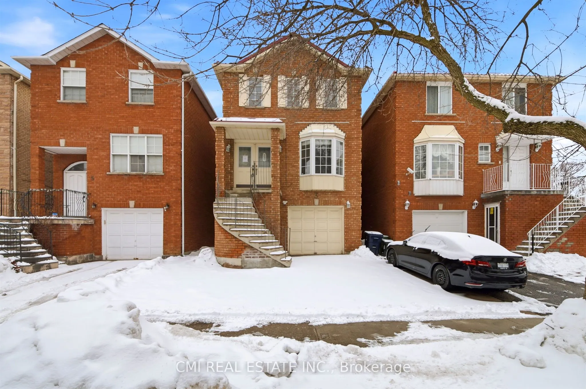 3 Forest Point Drive