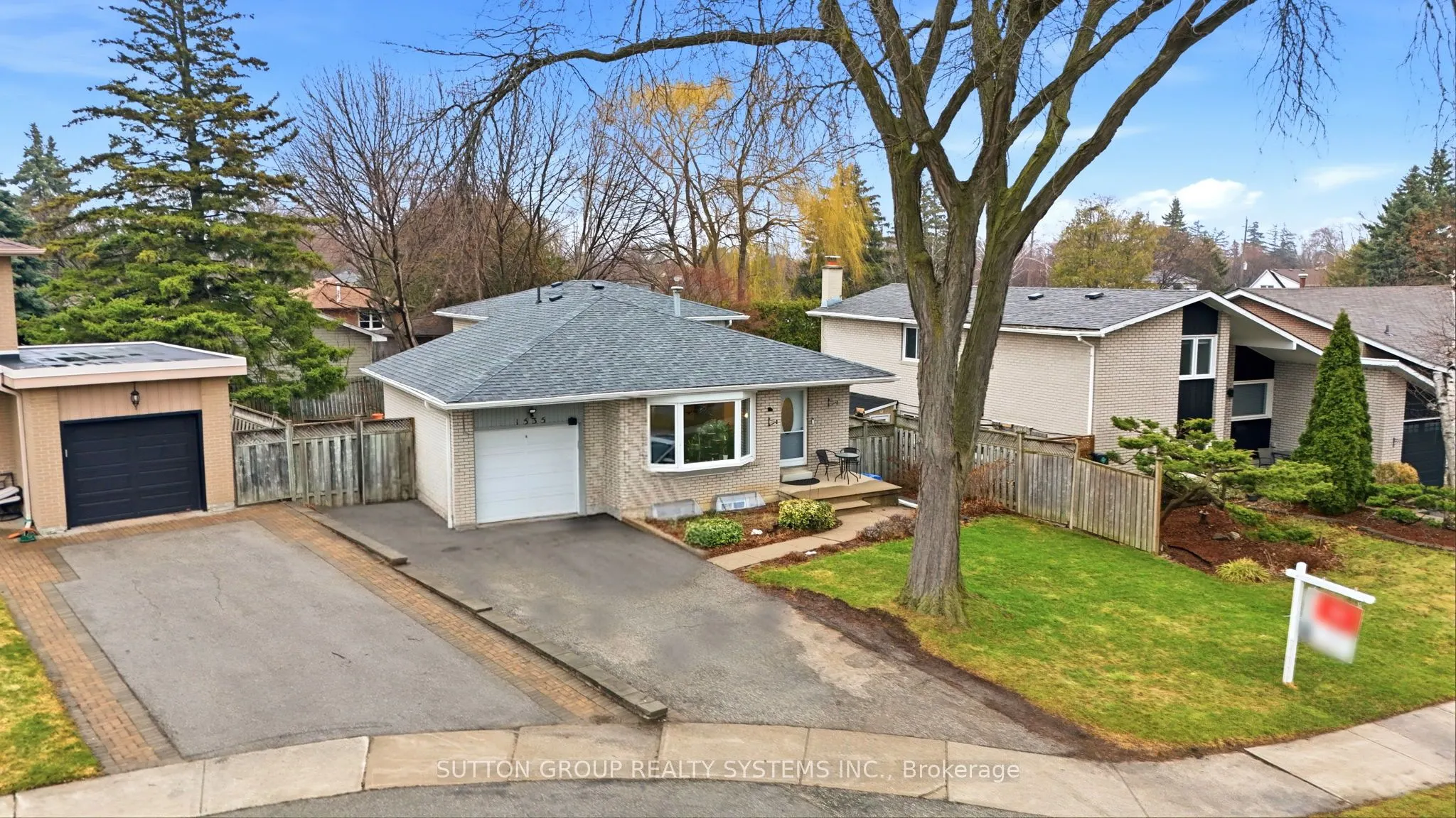 1535 Thetford Court