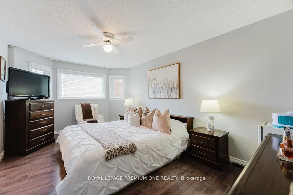 25 Sir Lancelot Court