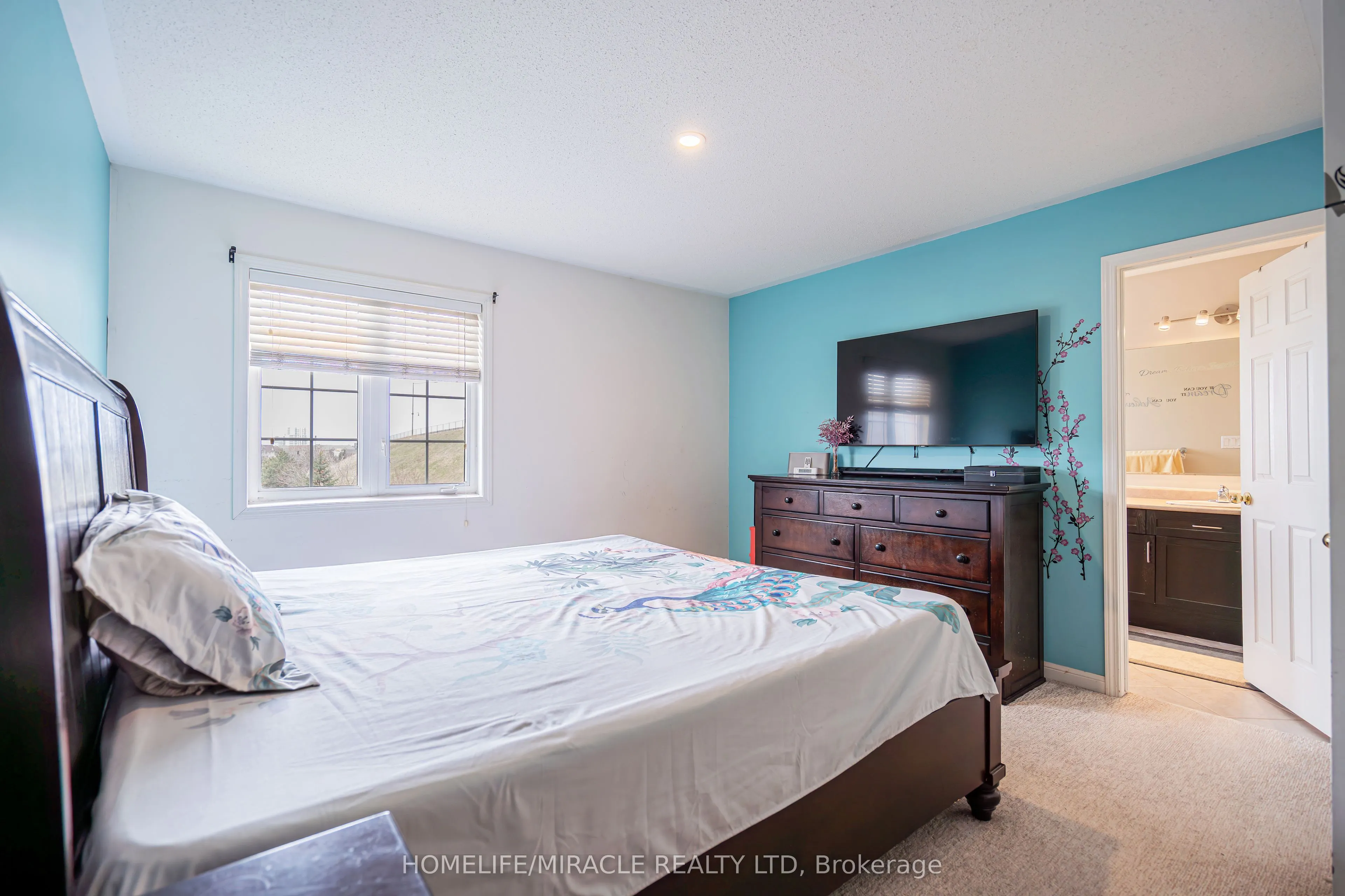102 Decker Hollow Circle