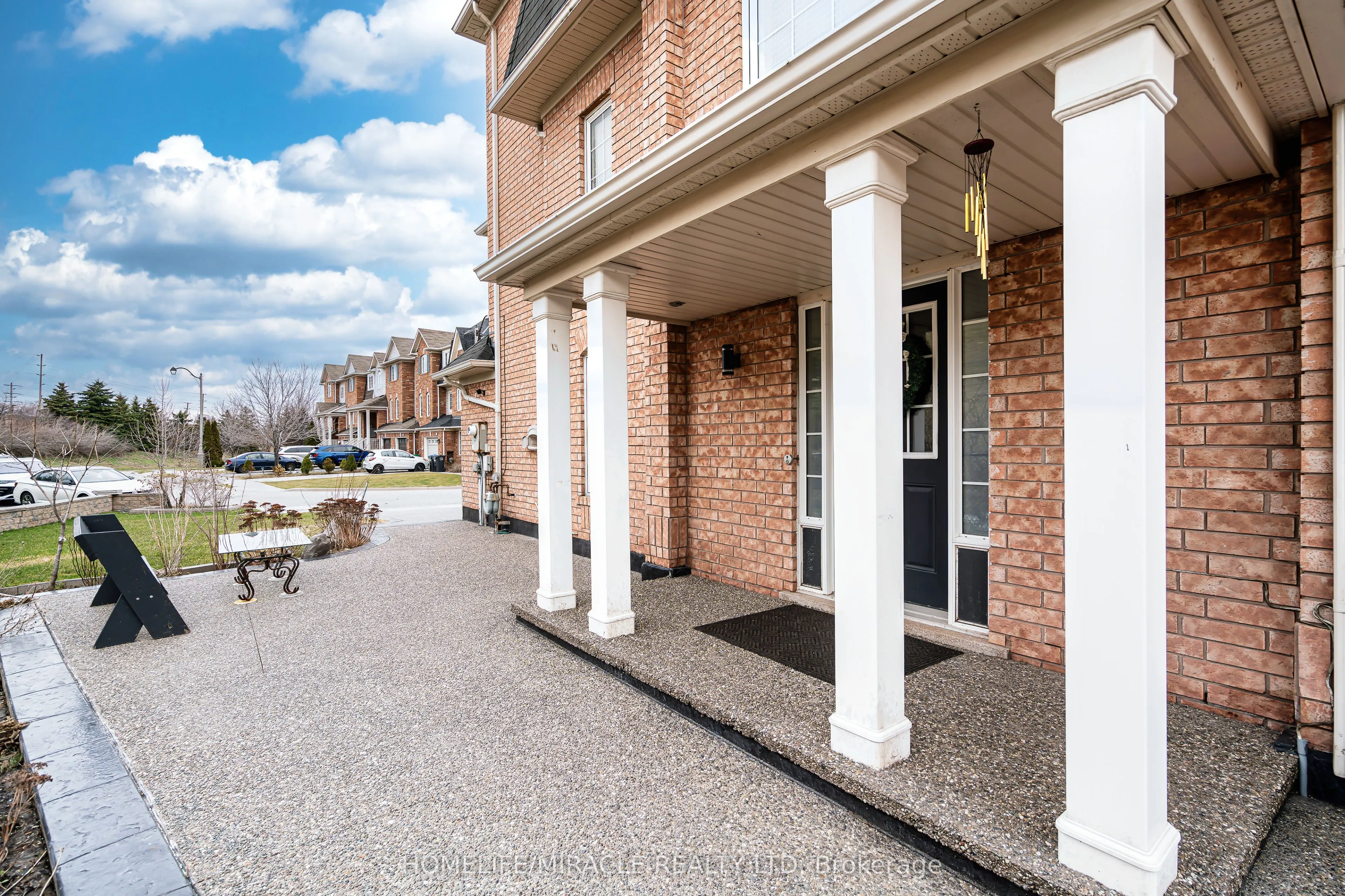 102 Decker Hollow Circle