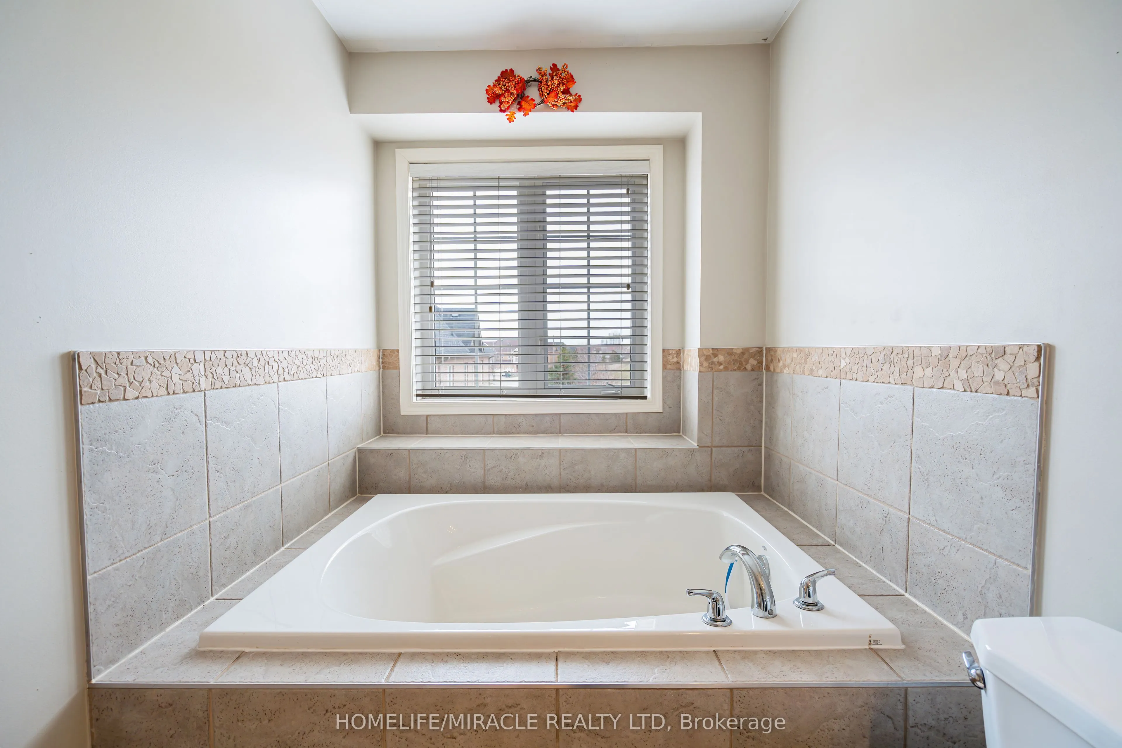 102 Decker Hollow Circle