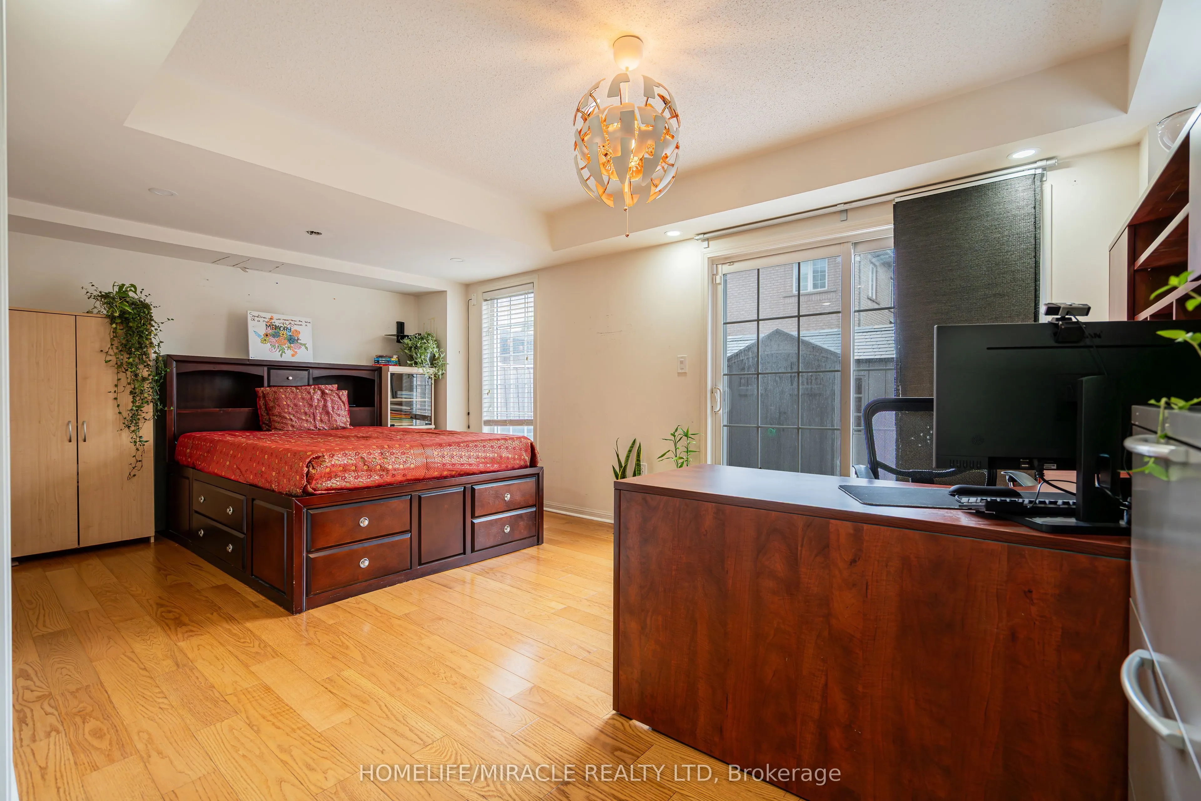 102 Decker Hollow Circle