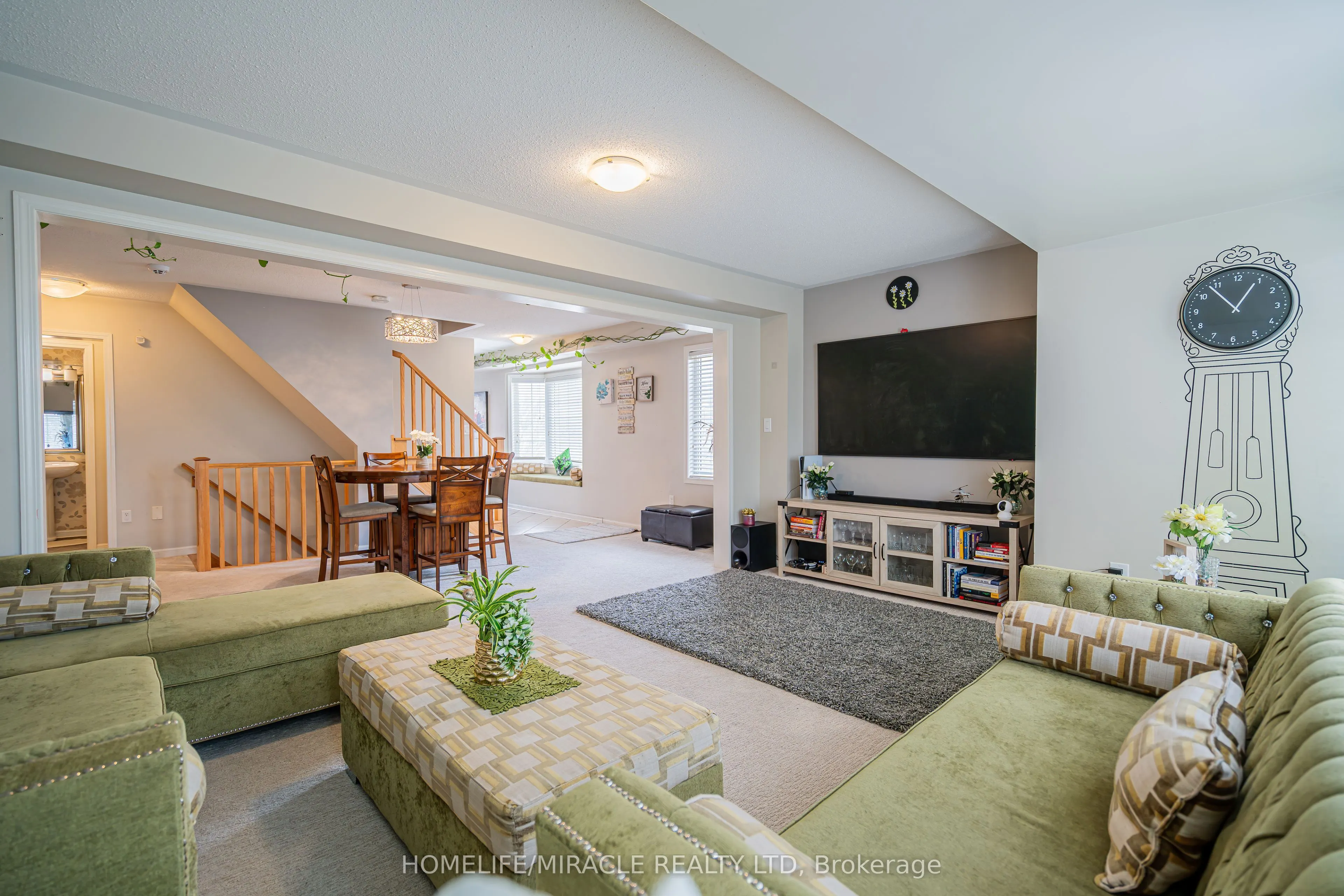 102 Decker Hollow Circle