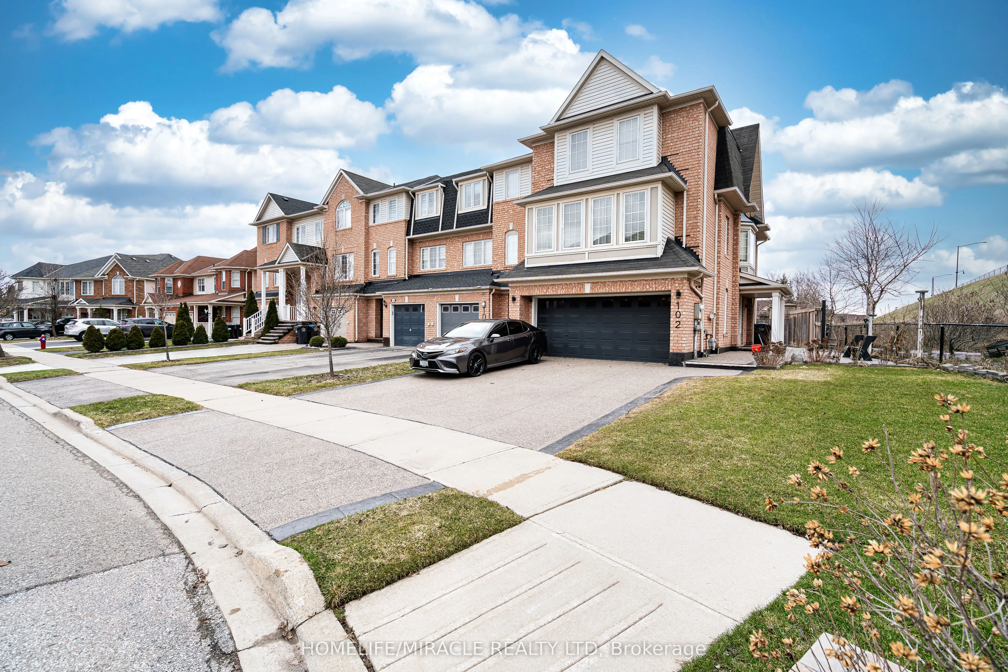 102 Decker Hollow Circle