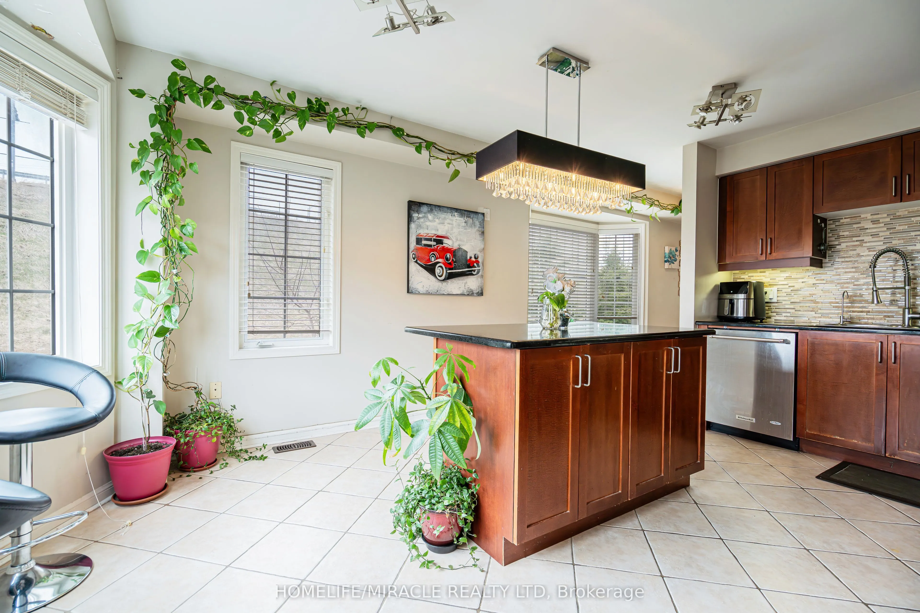 102 Decker Hollow Circle