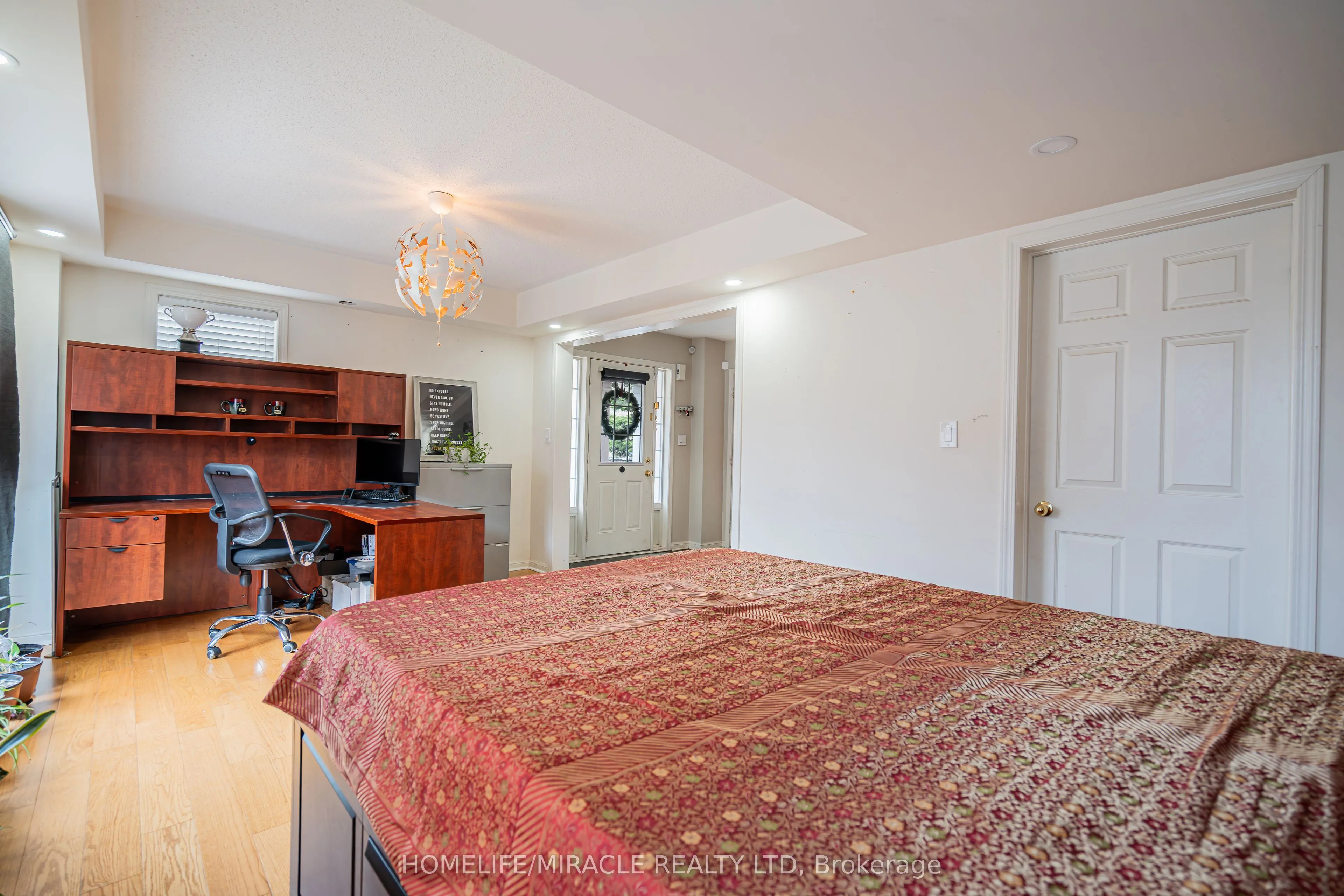 102 Decker Hollow Circle