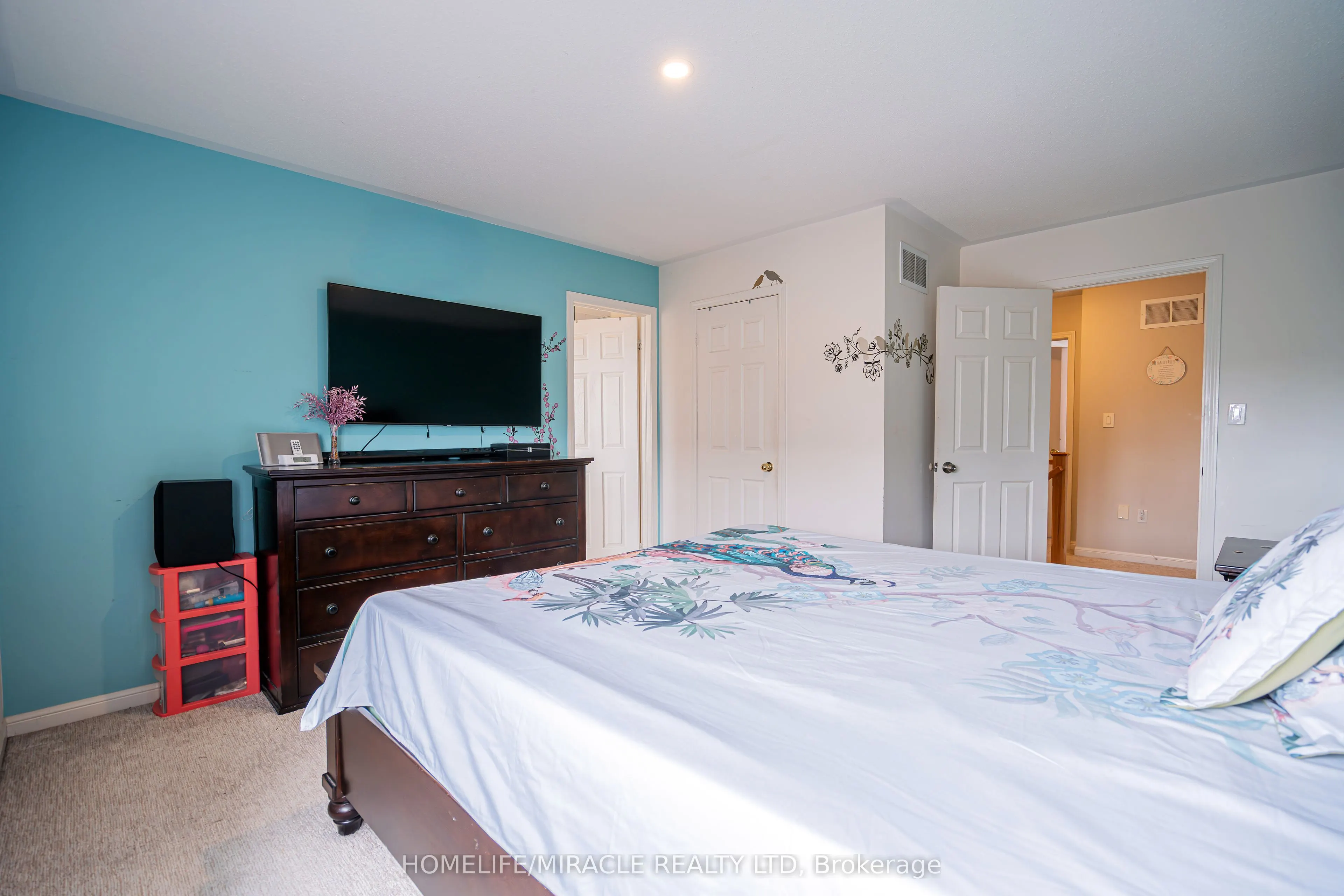 102 Decker Hollow Circle