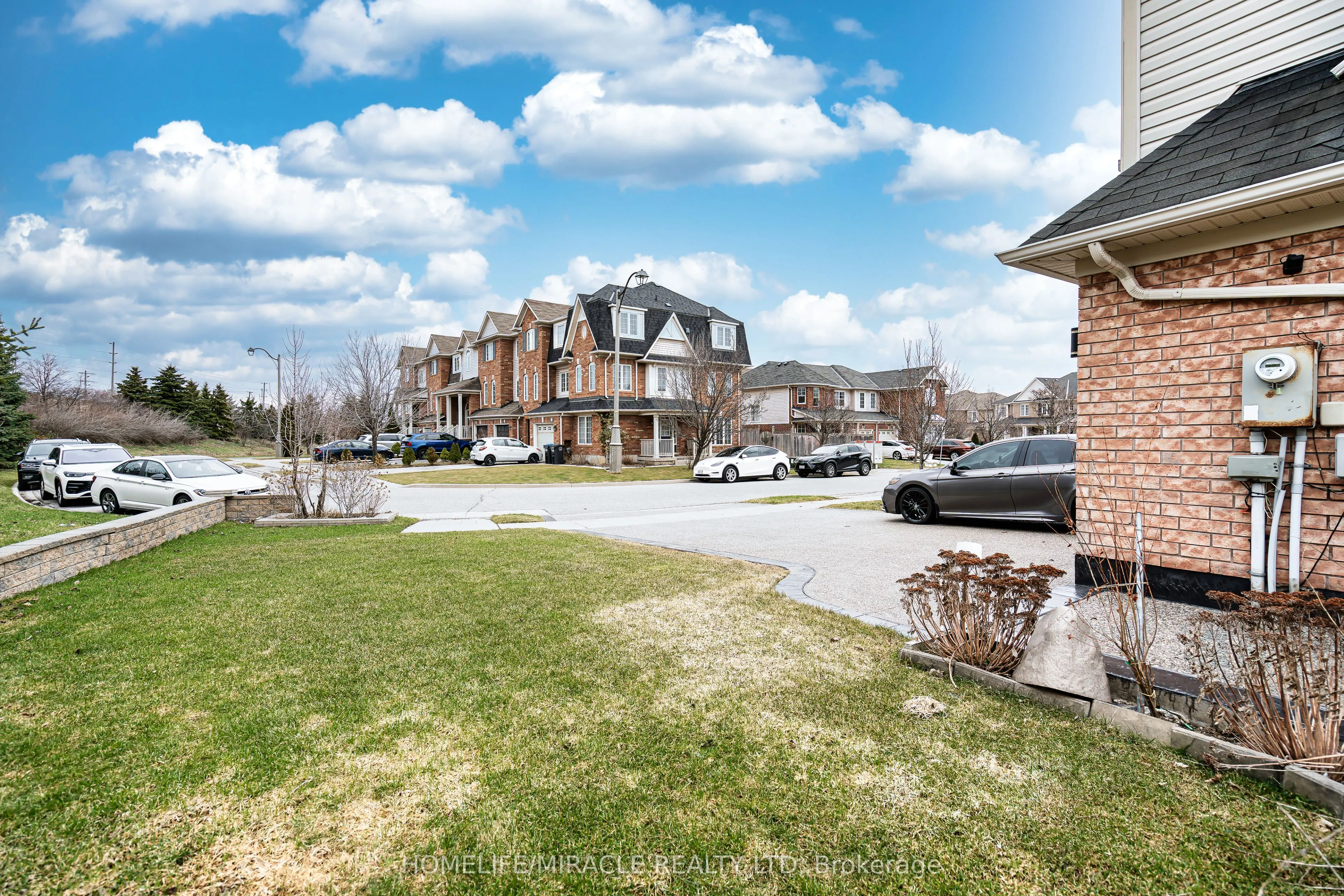 102 Decker Hollow Circle