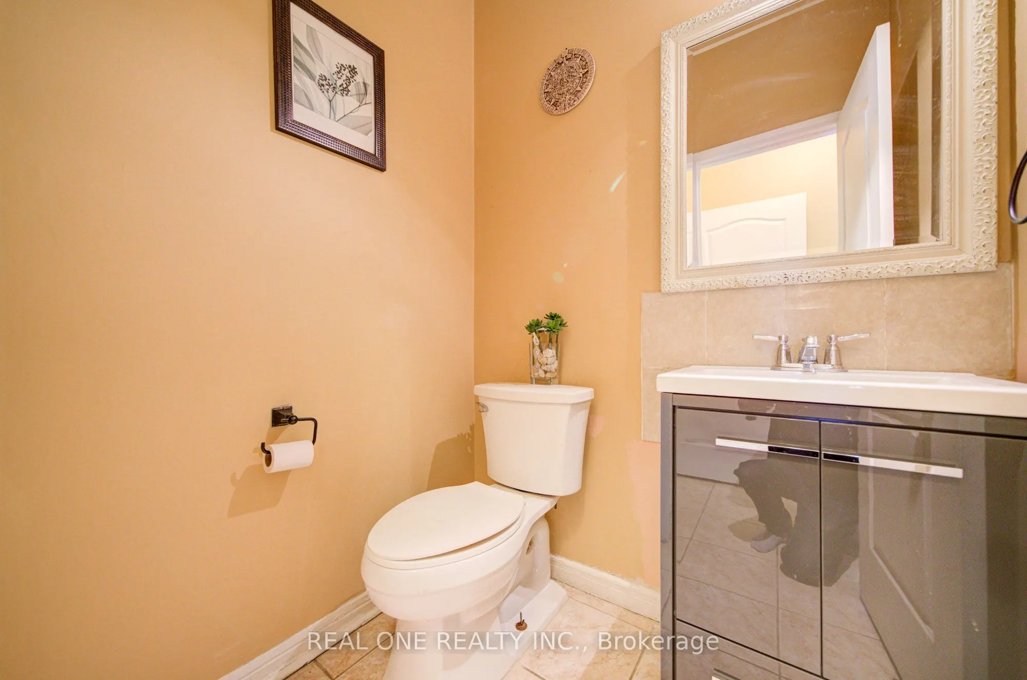 3696 Waterfall Crescent