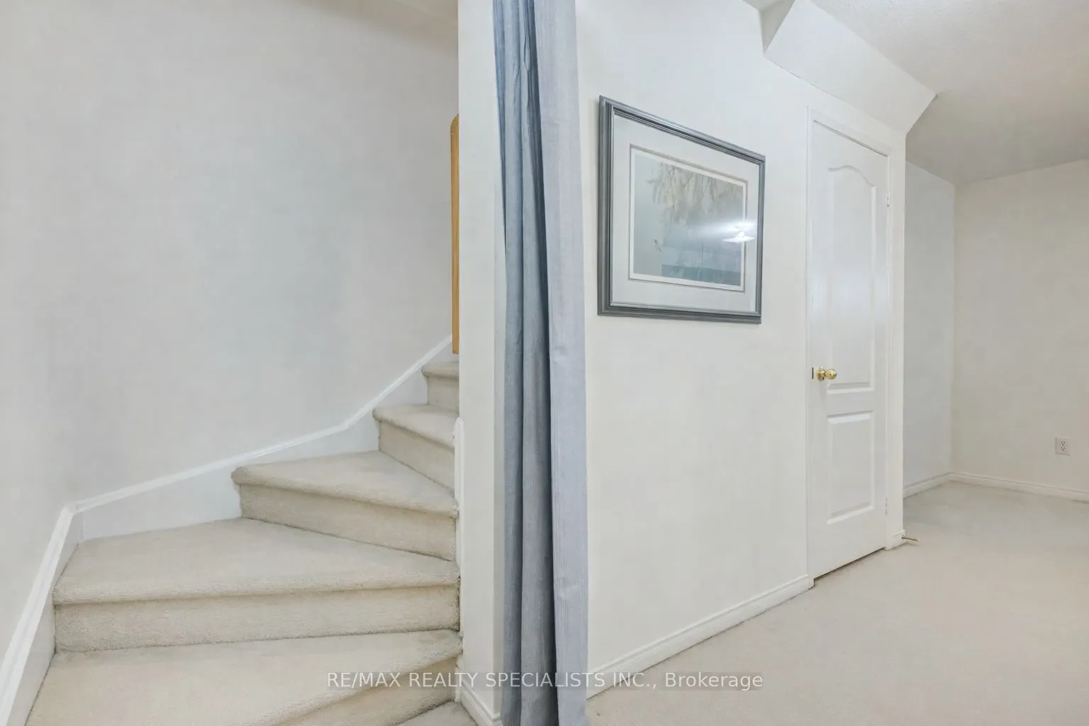 3975 Eglinton Avenue W #16