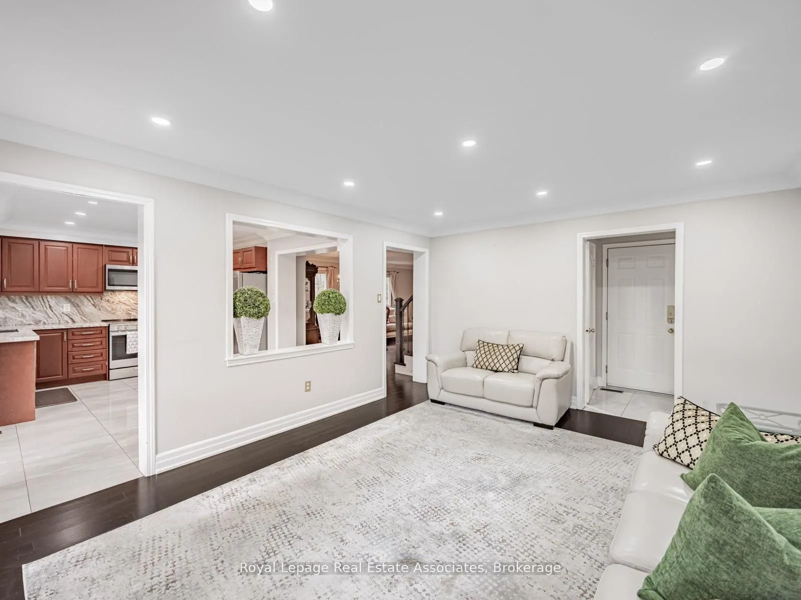 6214 Miriam Way