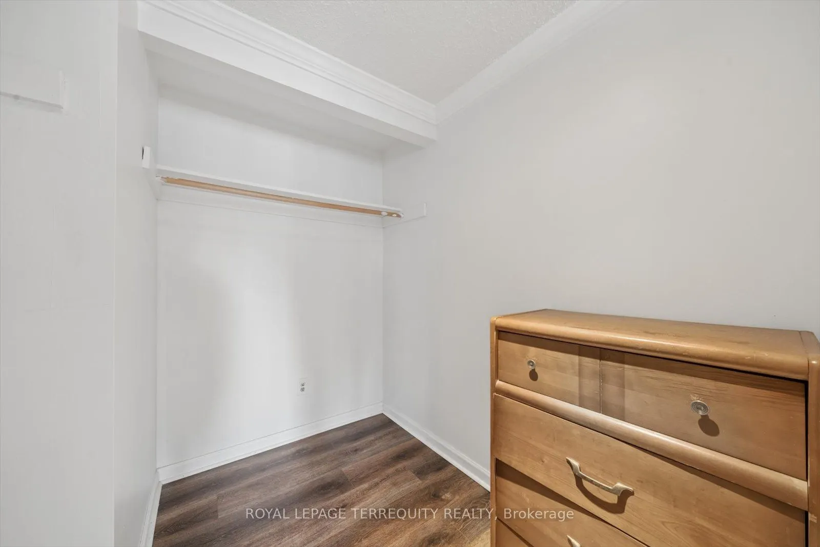 1825 Hyde Mill Crescent #26