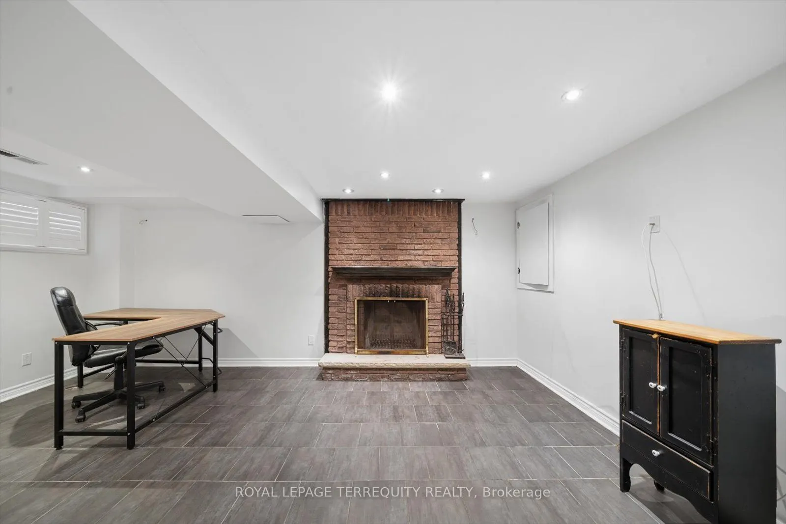 1825 Hyde Mill Crescent #26