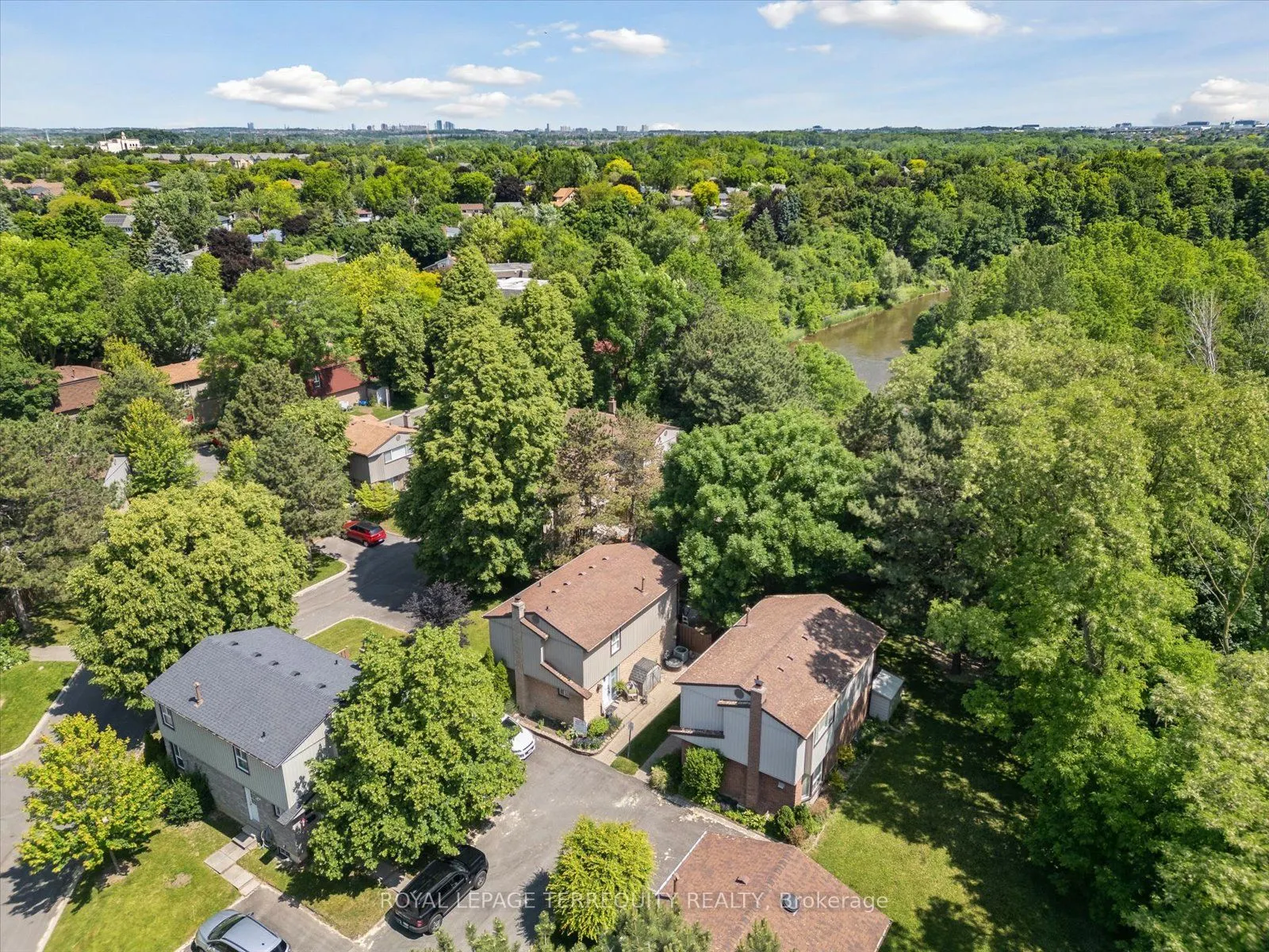 1825 Hyde Mill Crescent #26
