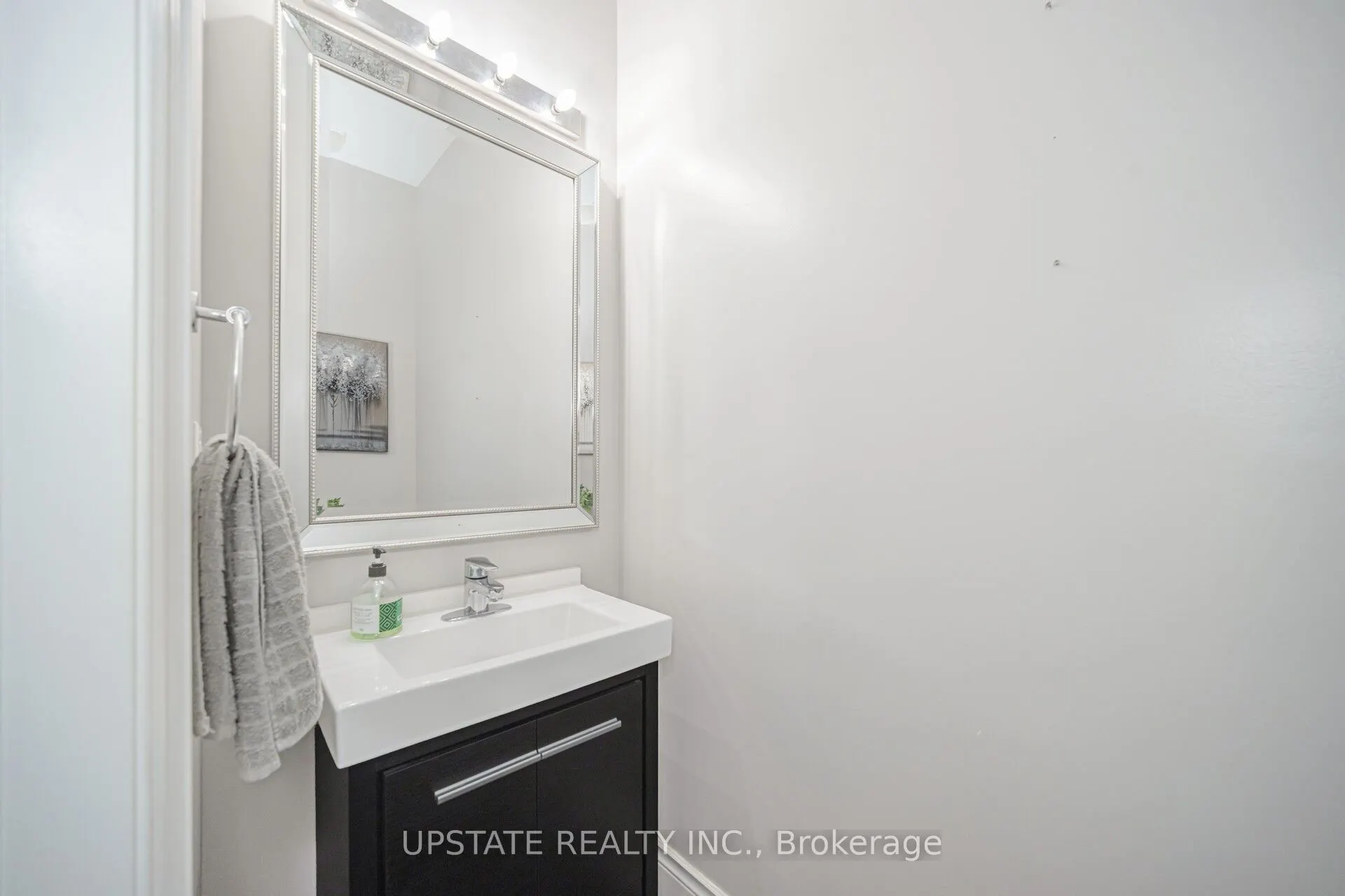 2 Beachville Circle