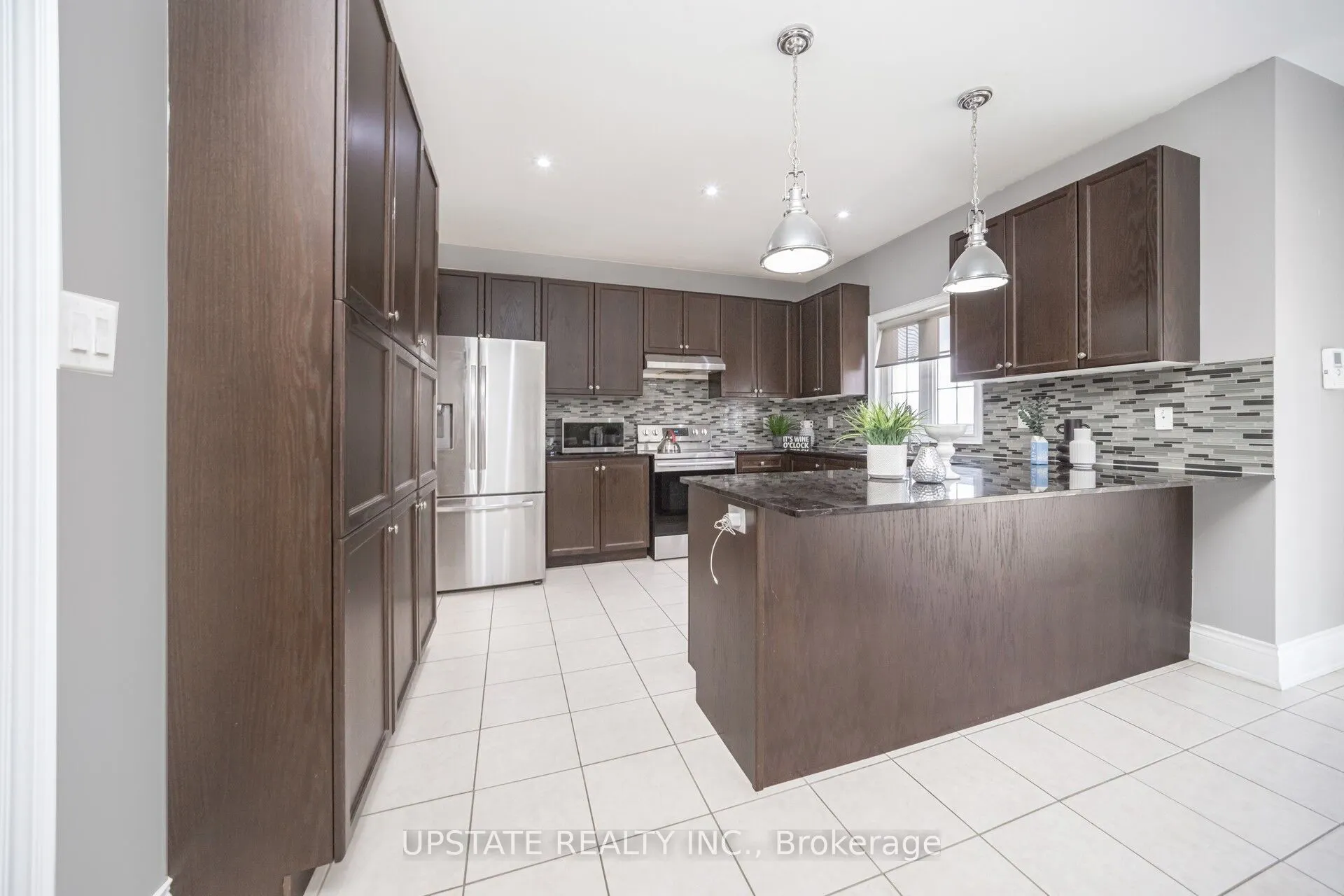 2 Beachville Circle