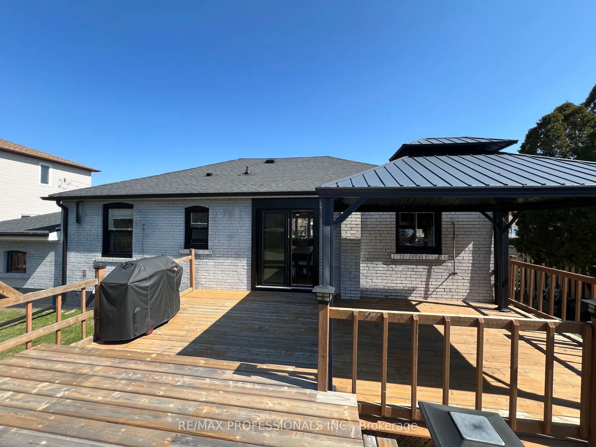 2504 Donnavale Drive