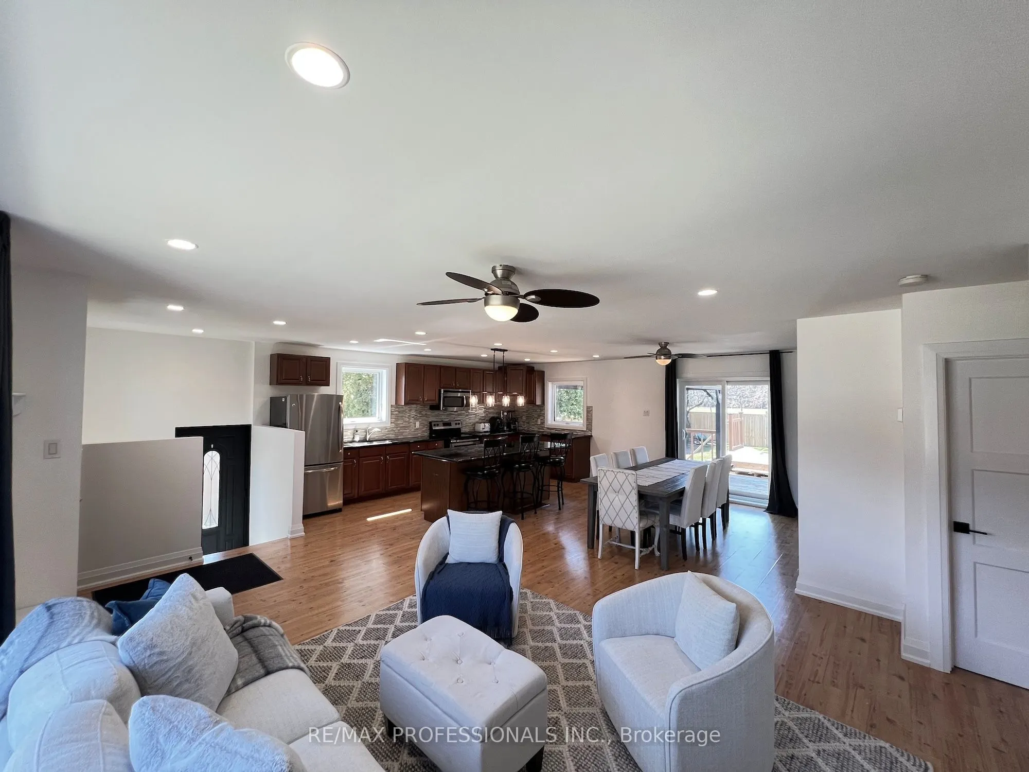 2504 Donnavale Drive