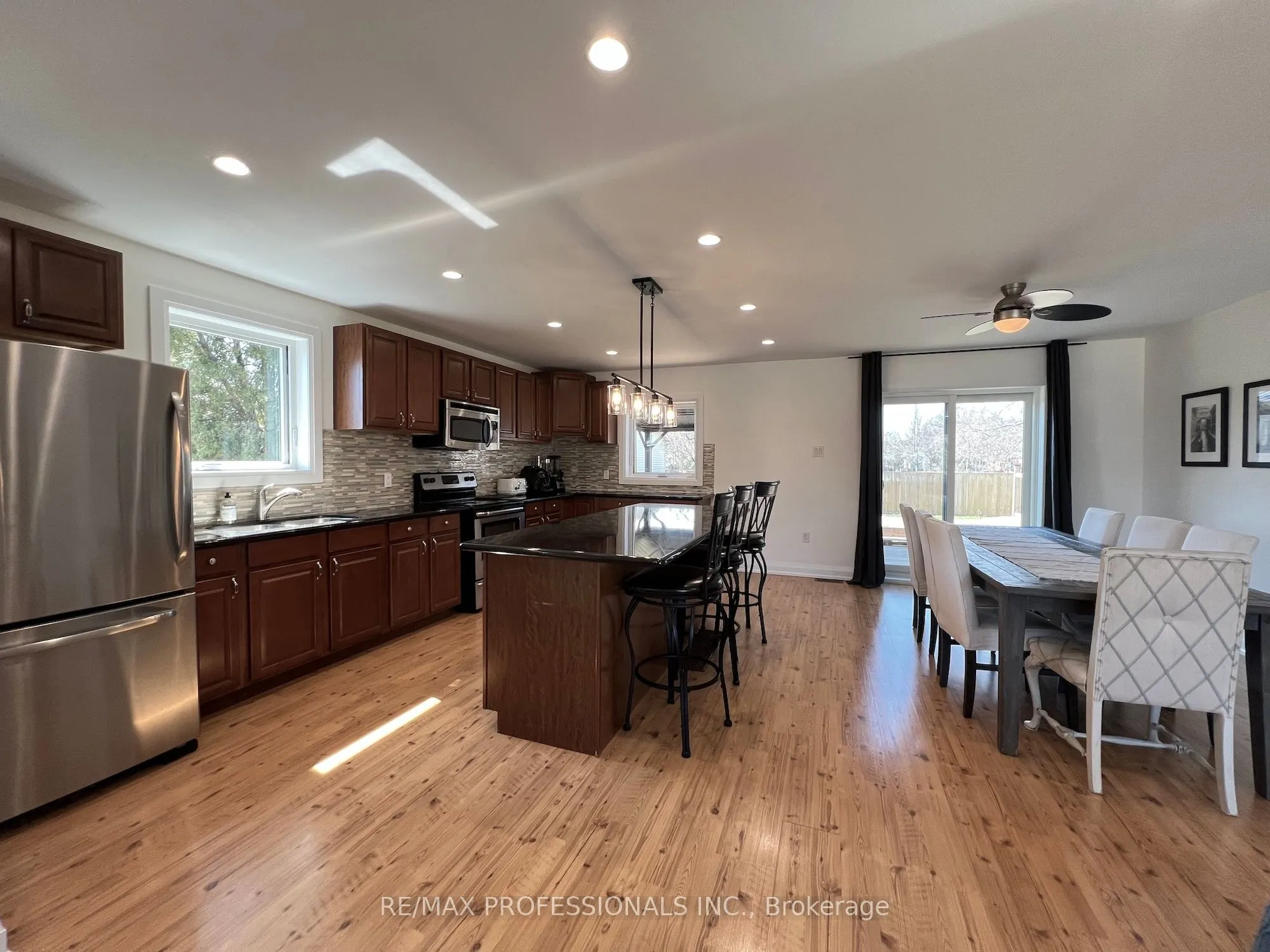 2504 Donnavale Drive