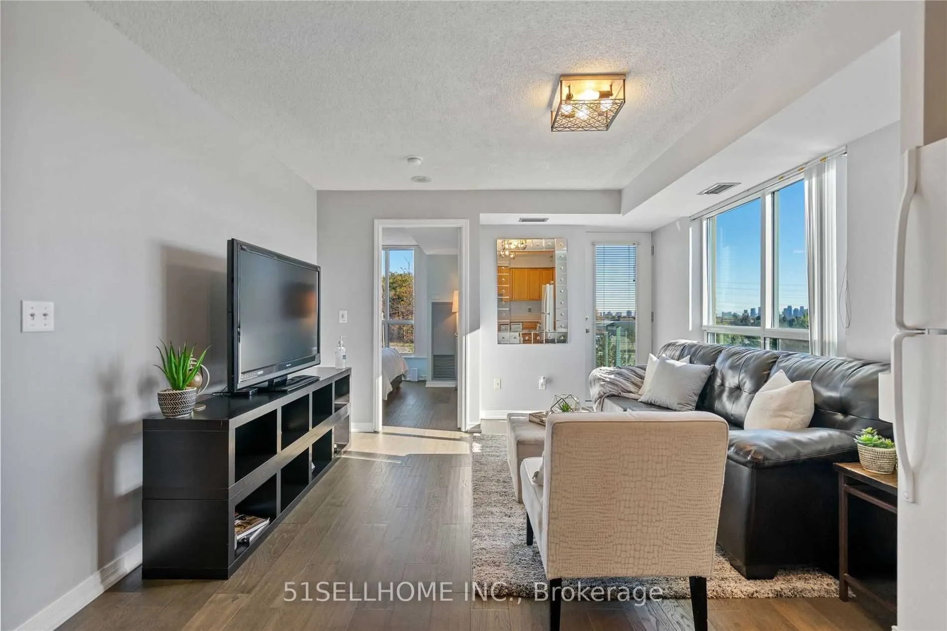 2545 Erin Centre Boulevard #303