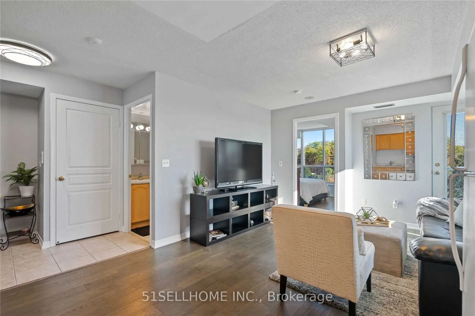 2545 Erin Centre Boulevard #303