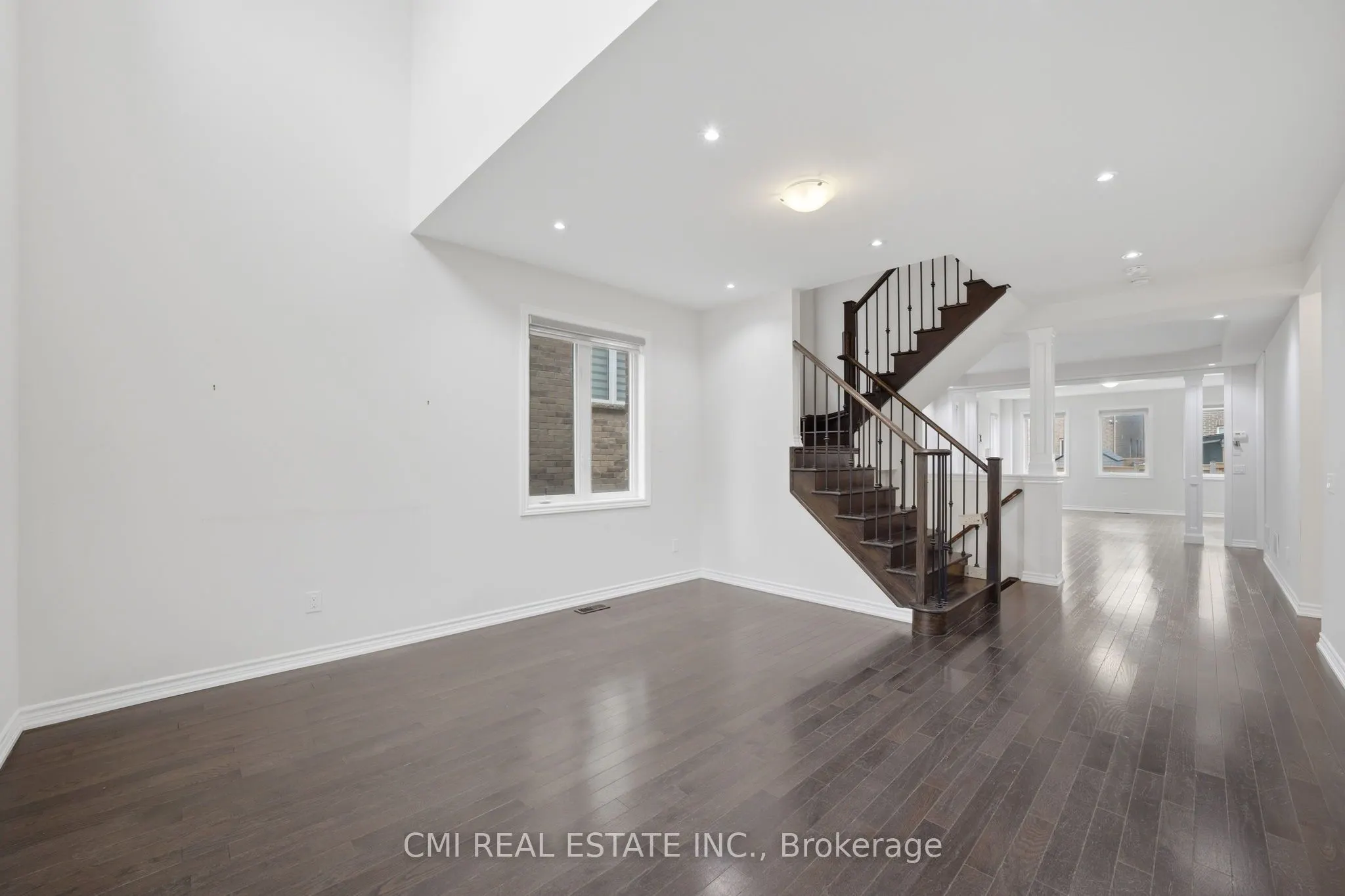 42 Valleybrook Crescent