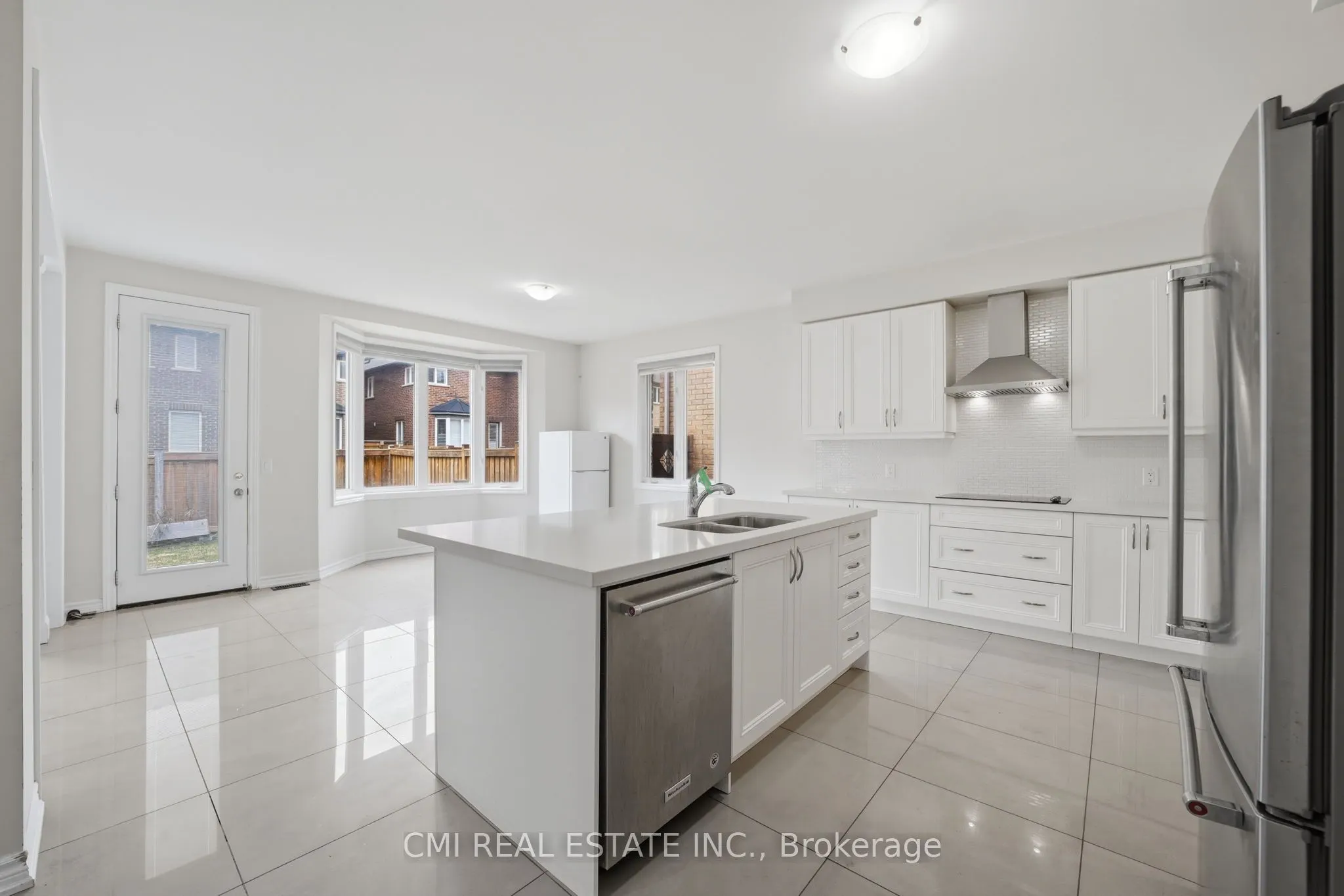 42 Valleybrook Crescent